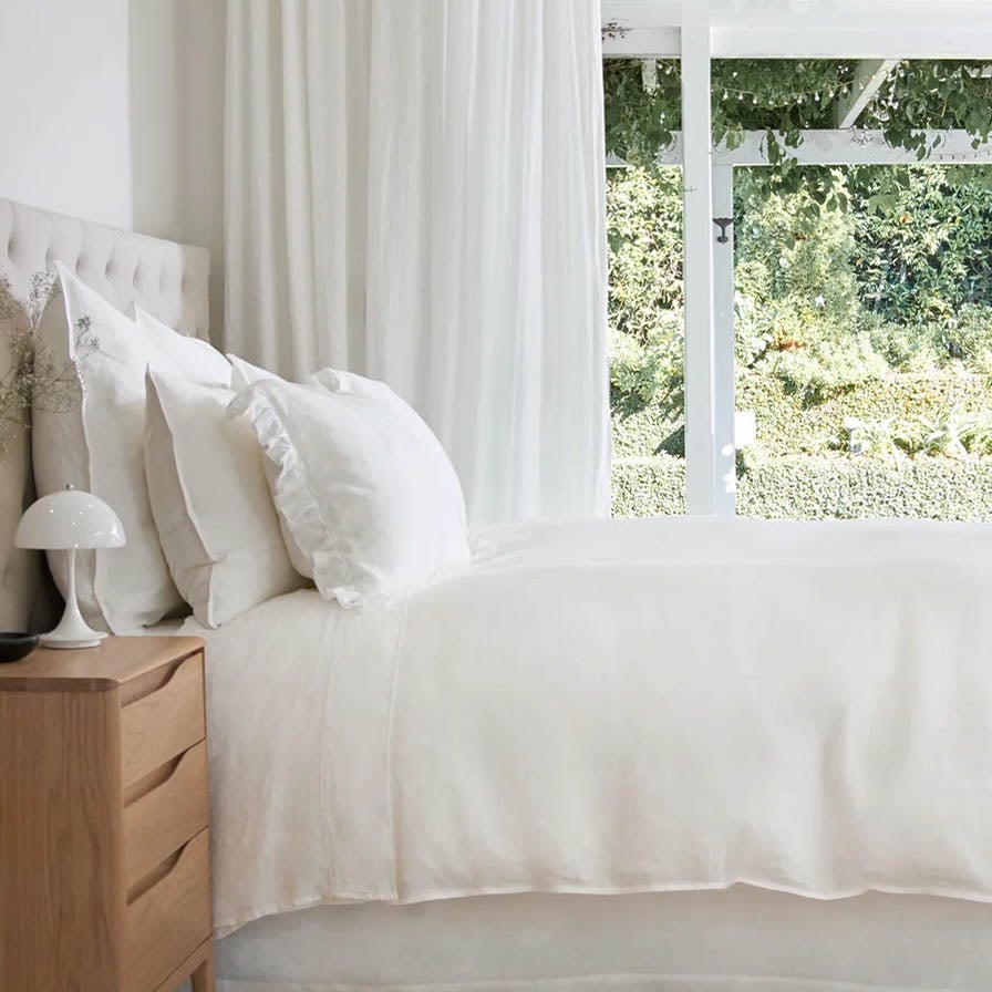 Styling Neutrals in the Bedroom