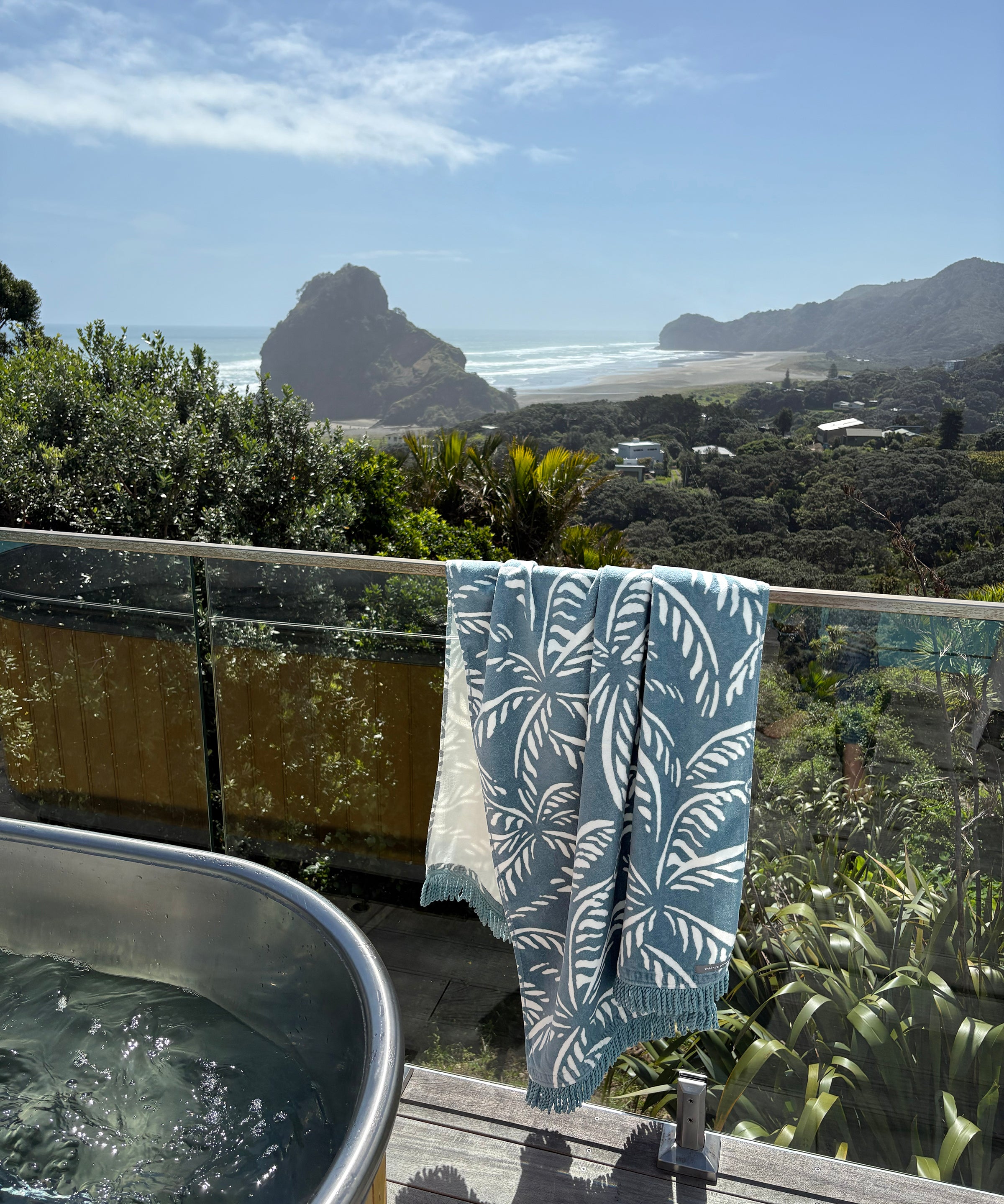 Alfresco Beach Towel | Palm Tree-3