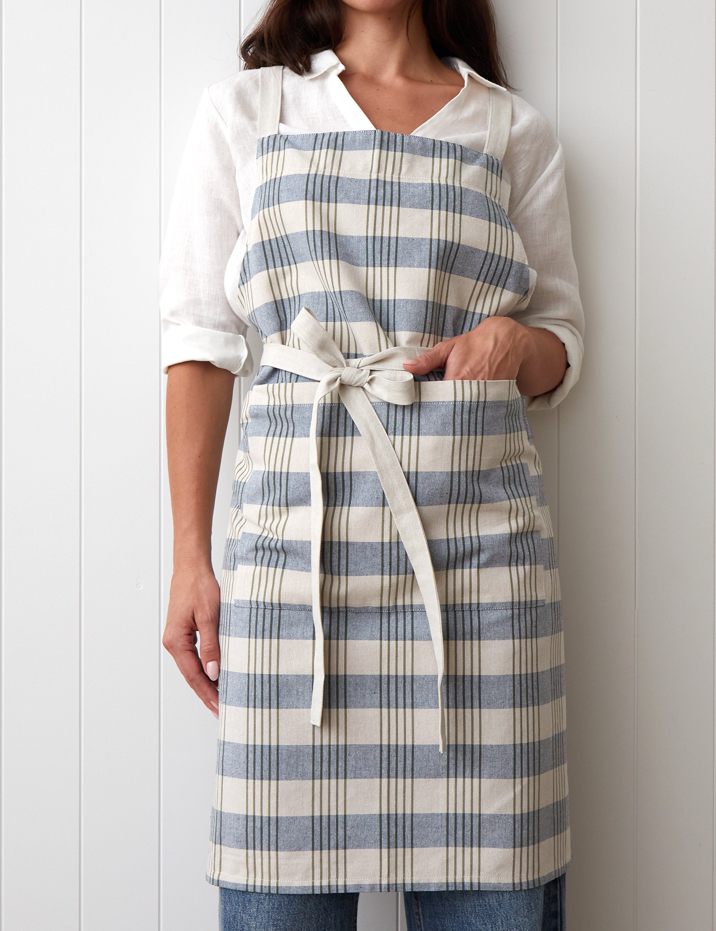 Apple Grove Crossover Apron | Multi-1