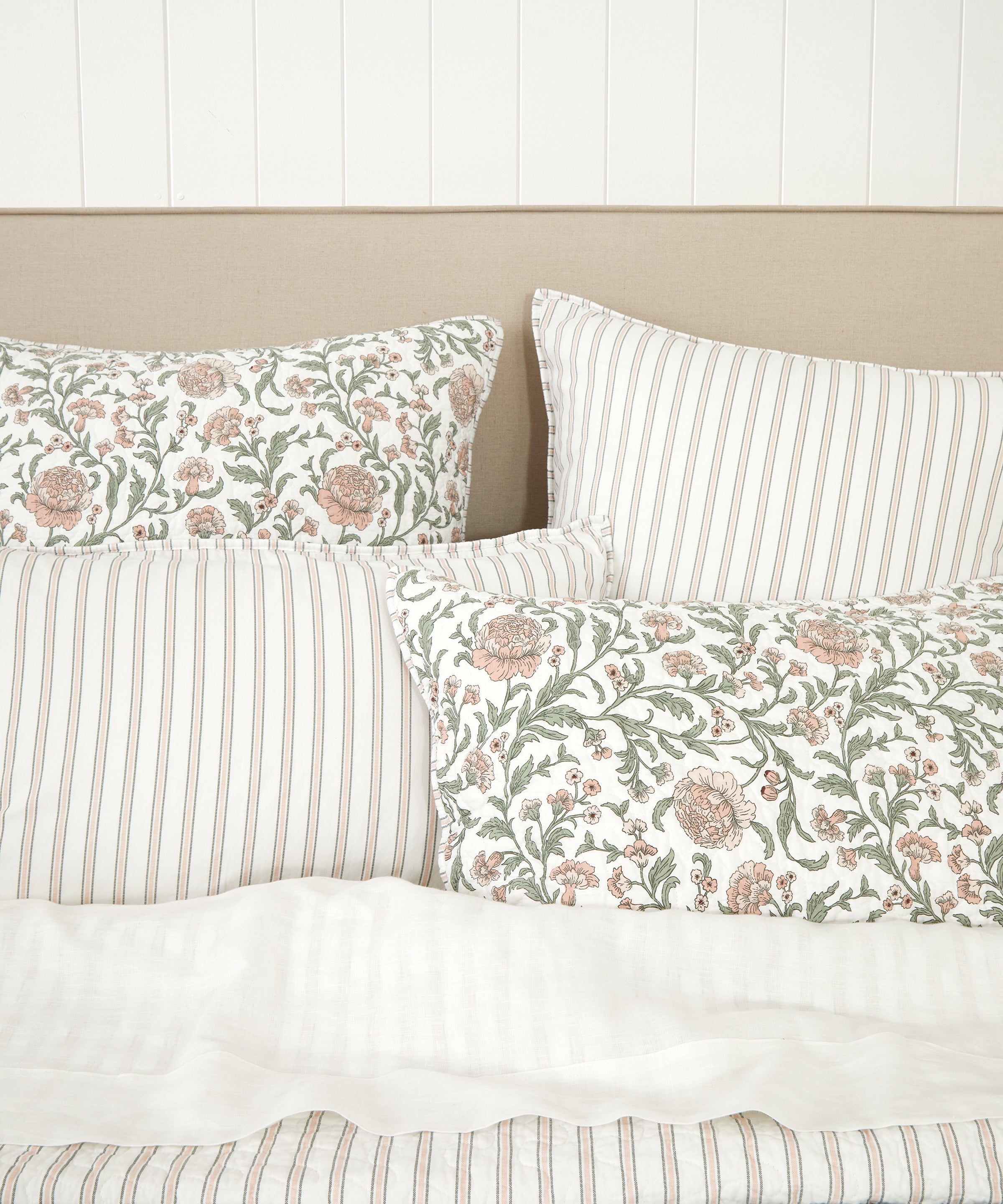 Arabella Quilt | Floral-2