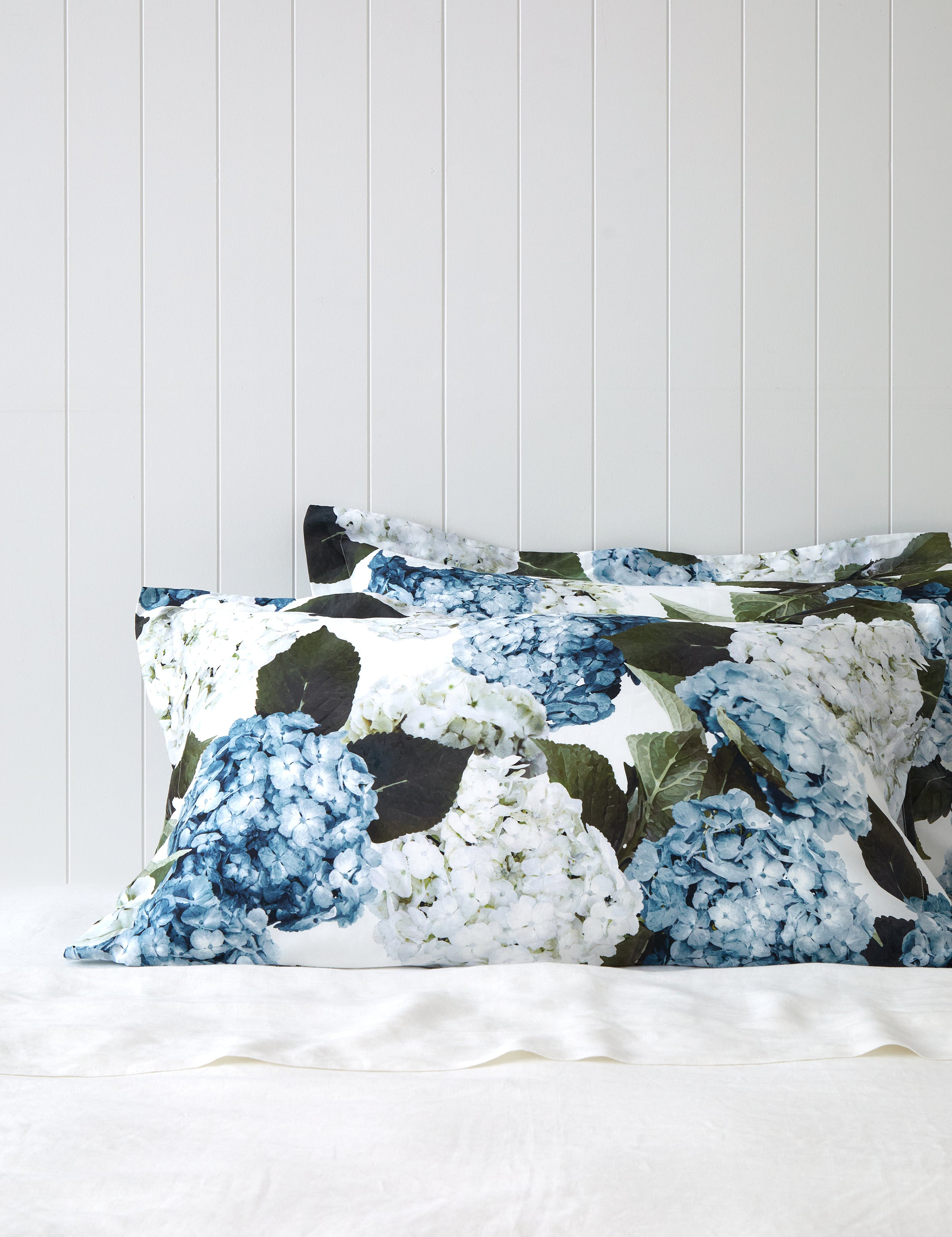 Beloved Hydrangea Lodge Pillowcase Set | Blue Floral-1