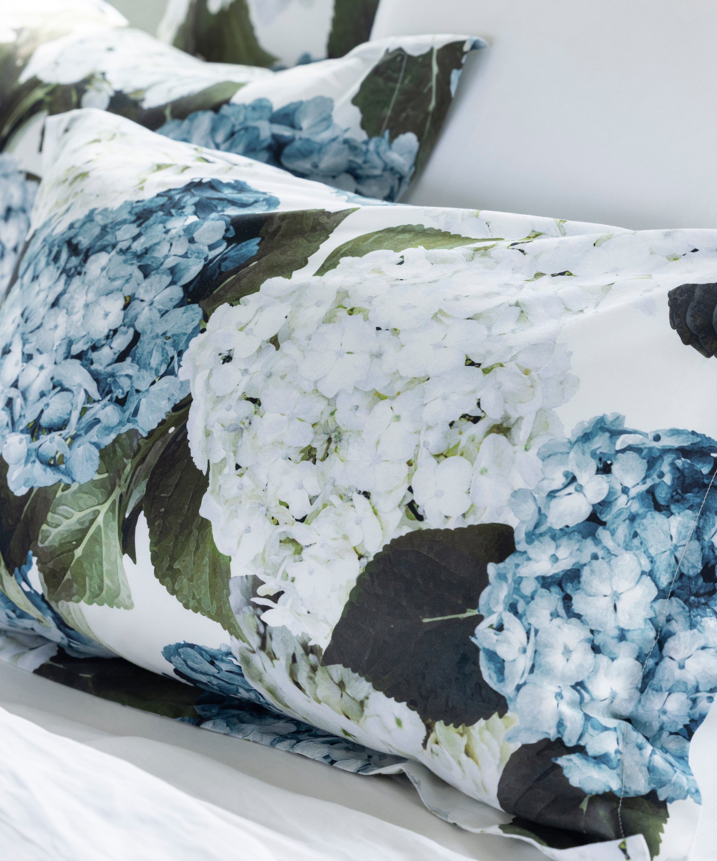 Beloved Hydrangea Lodge Pillowcase Set | Blue Floral-2