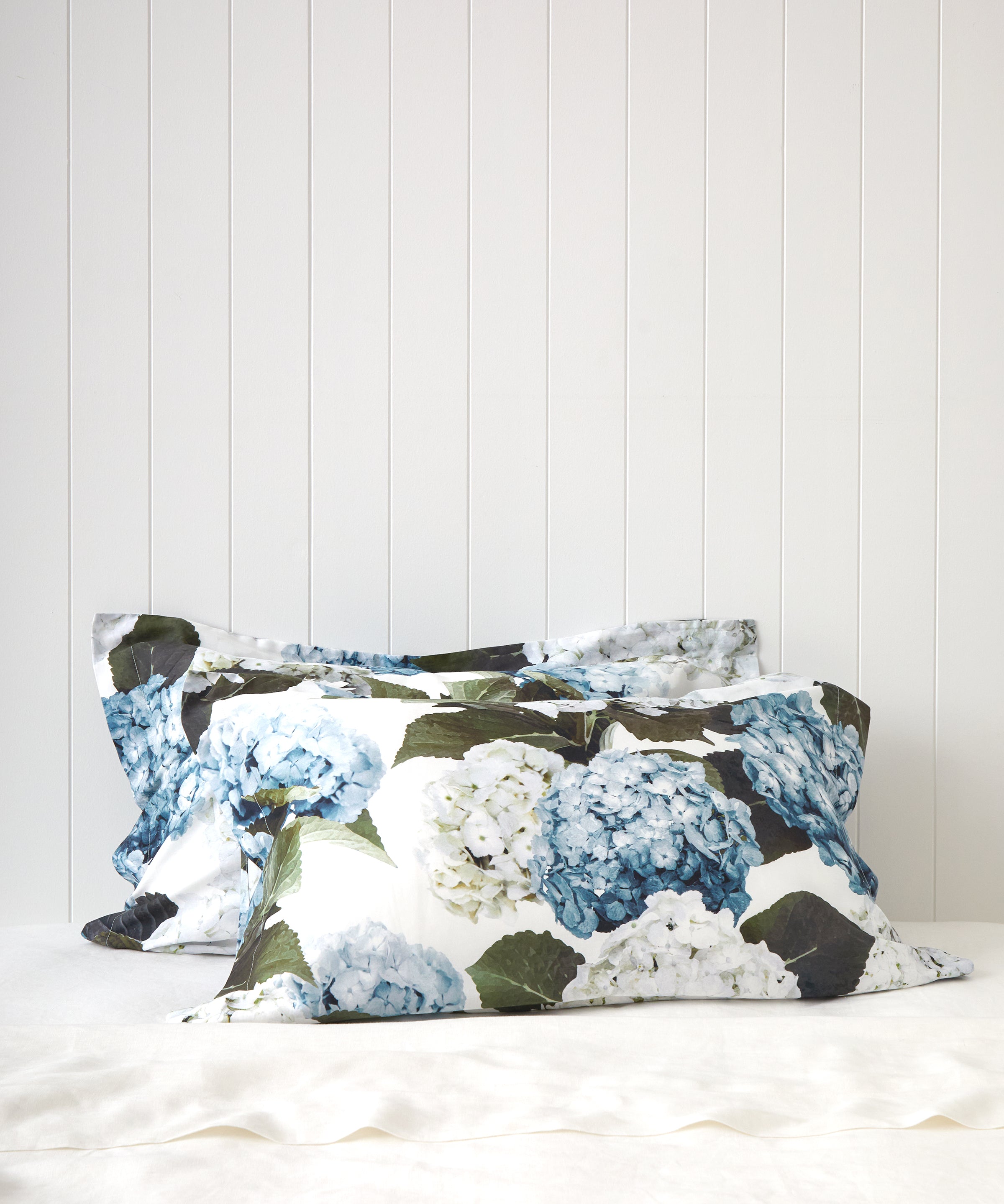 Beloved Hydrangea Oxford Pillowcase Set | Blue Floral-1