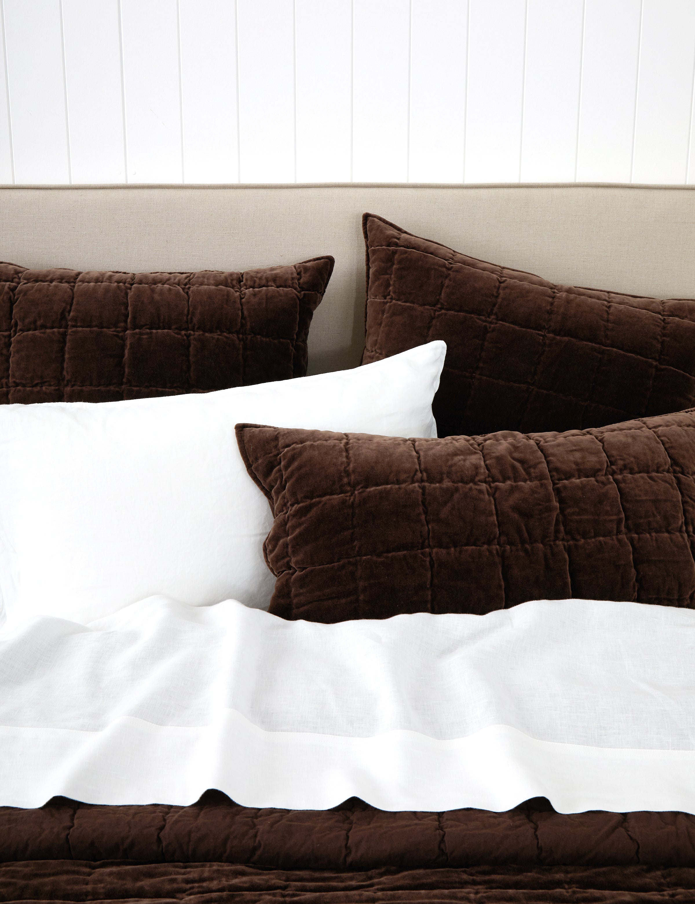 Belvedere Velvet Quilt | Cocoa-2