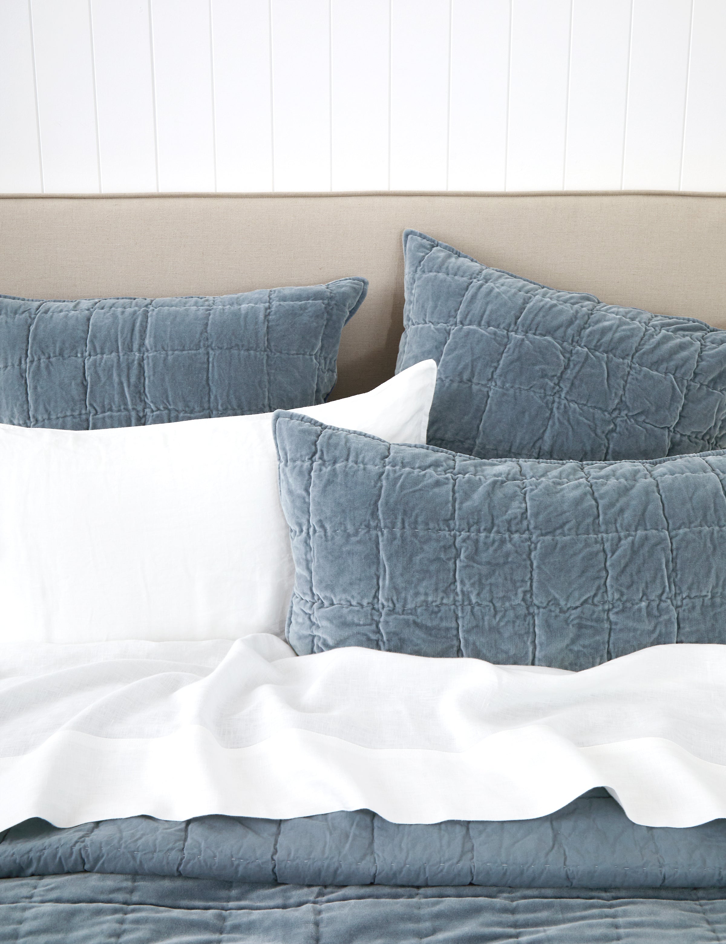 Belvedere Velvet Bed Linen | Wallace Cotton