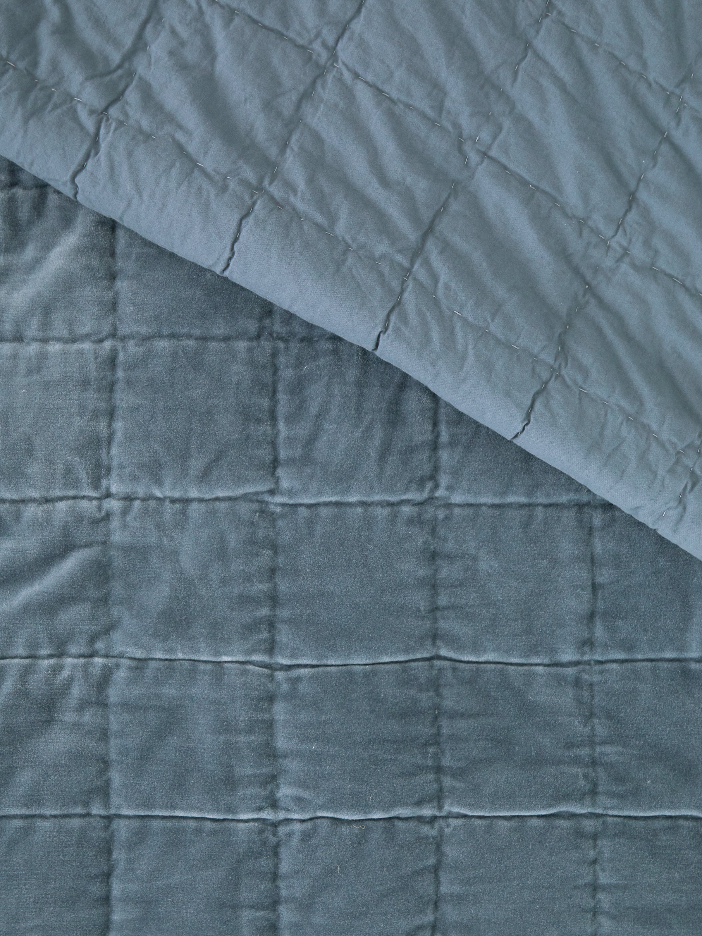 Belvedere Velvet Quilt | Haze-4