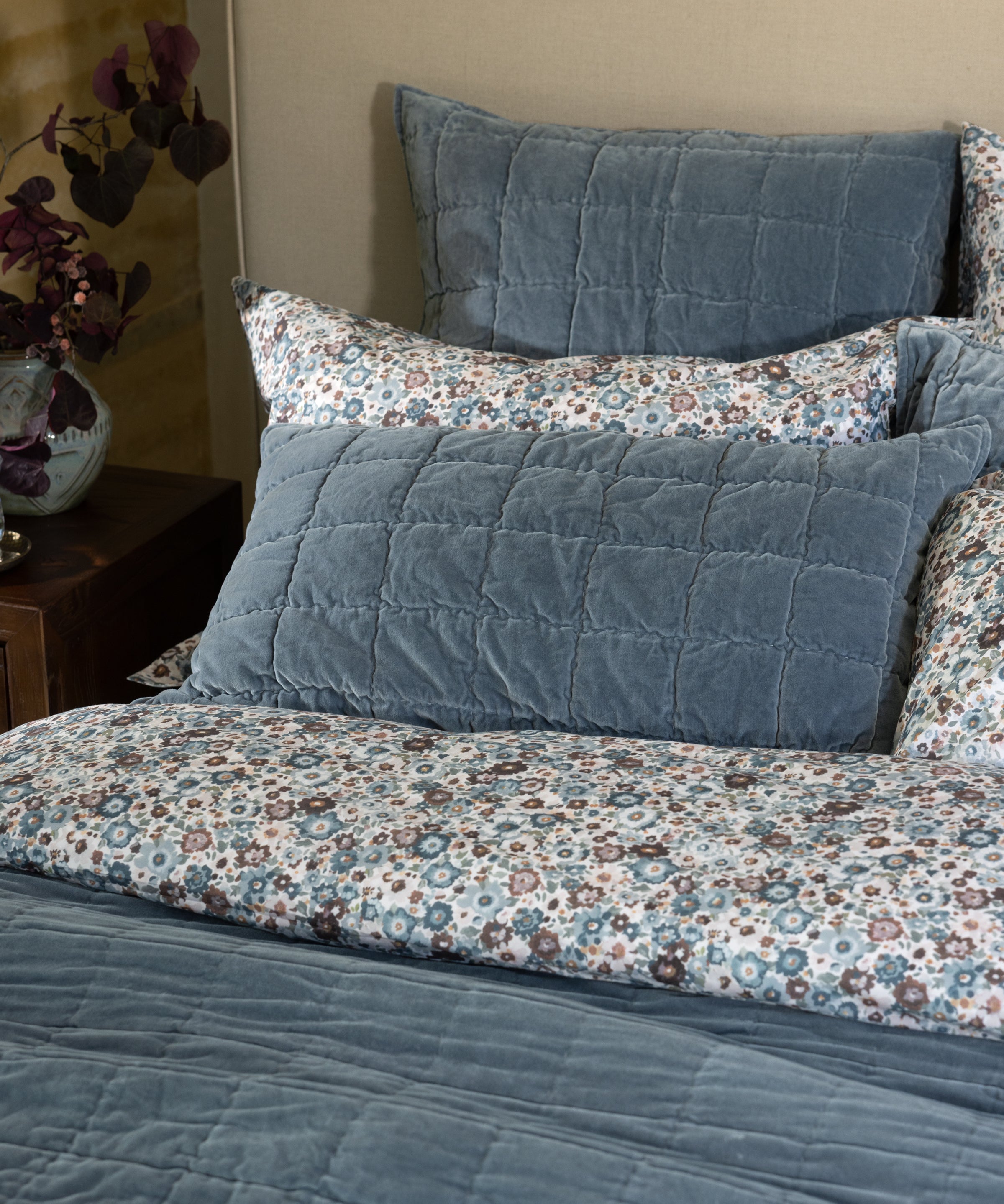 Belvedere Velvet Standard Pillowcase | Haze-2