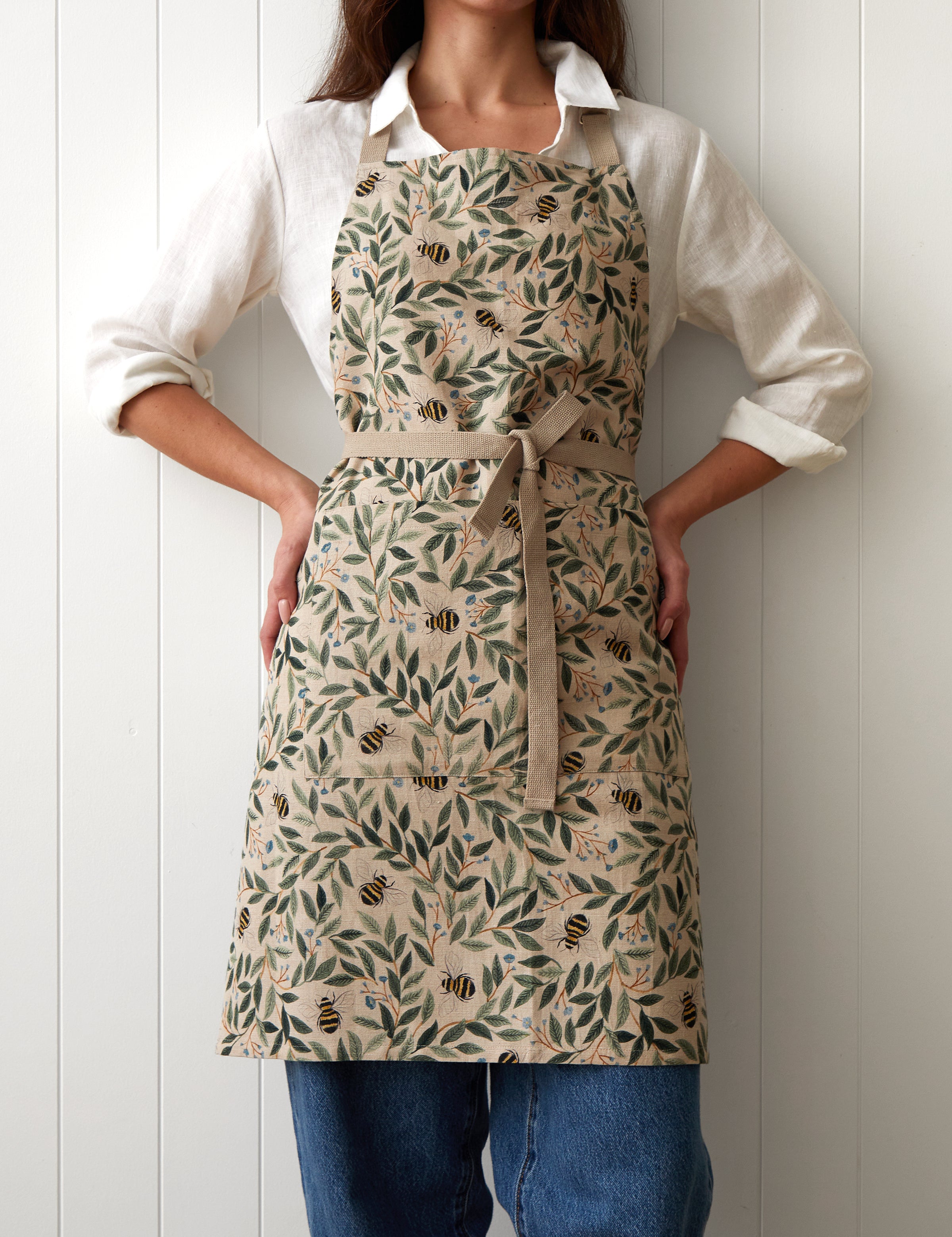 Botanical Bee Everyday Apron | Multi-1