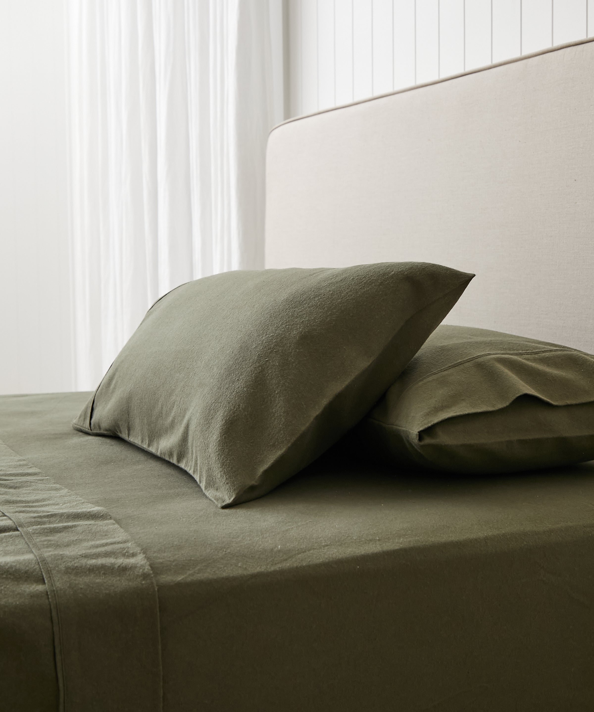 Cardrona Flannel Sheet Set | Olive-1