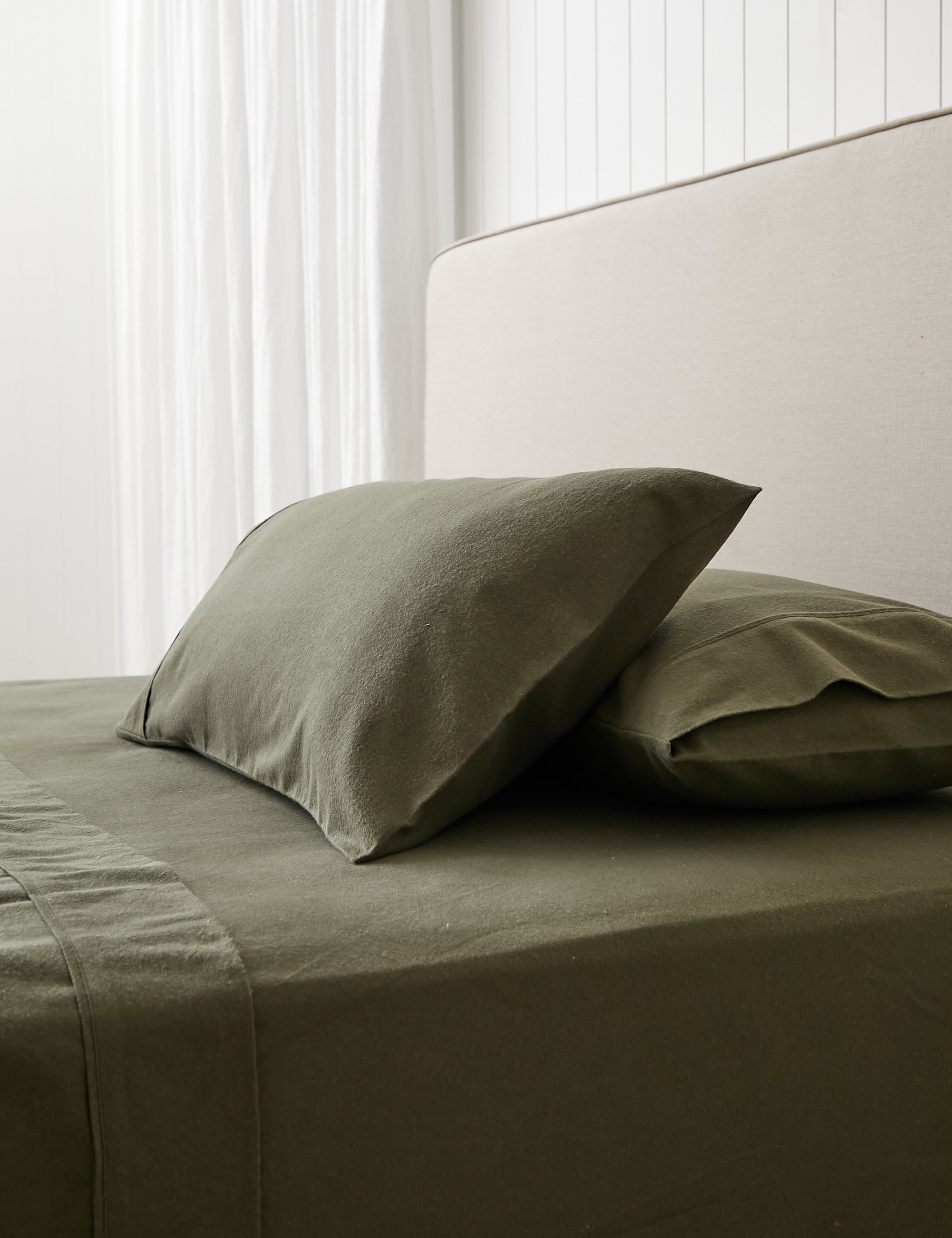 Cardrona Flannel Sheet Set | Olive-1