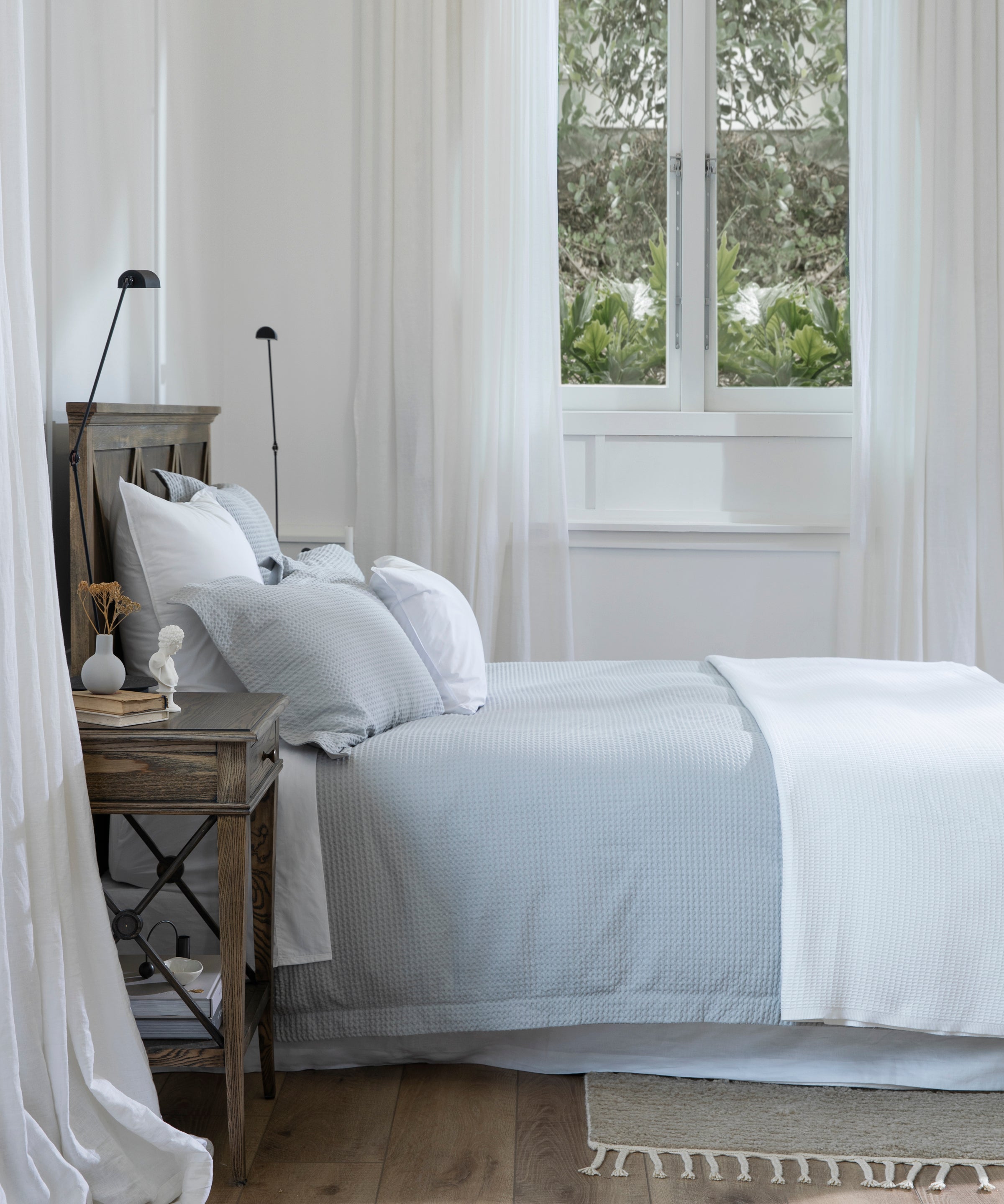 Classic Waffle Blanket | White-2