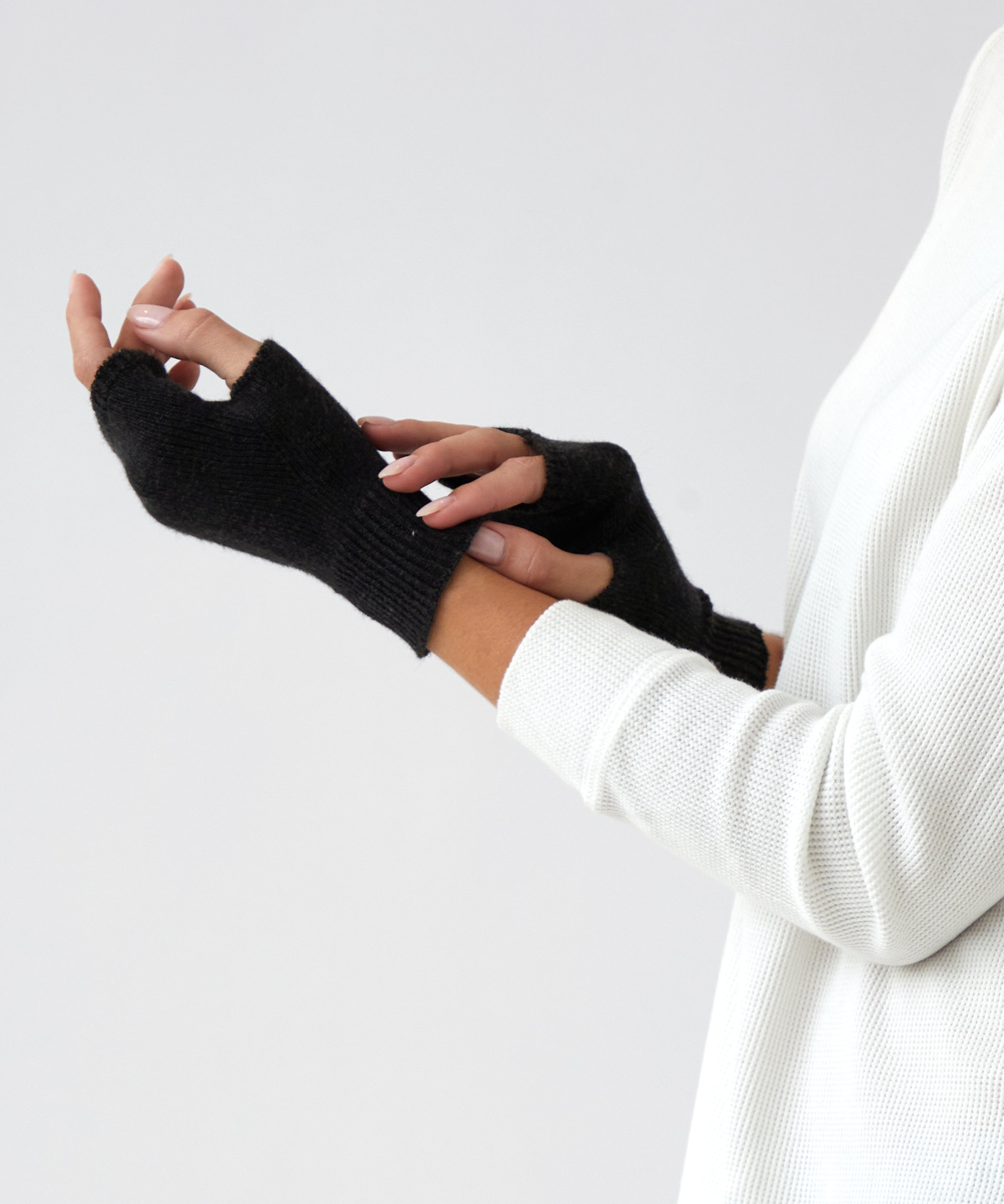 Cotton Cashmere Hand Warmers | Black-1