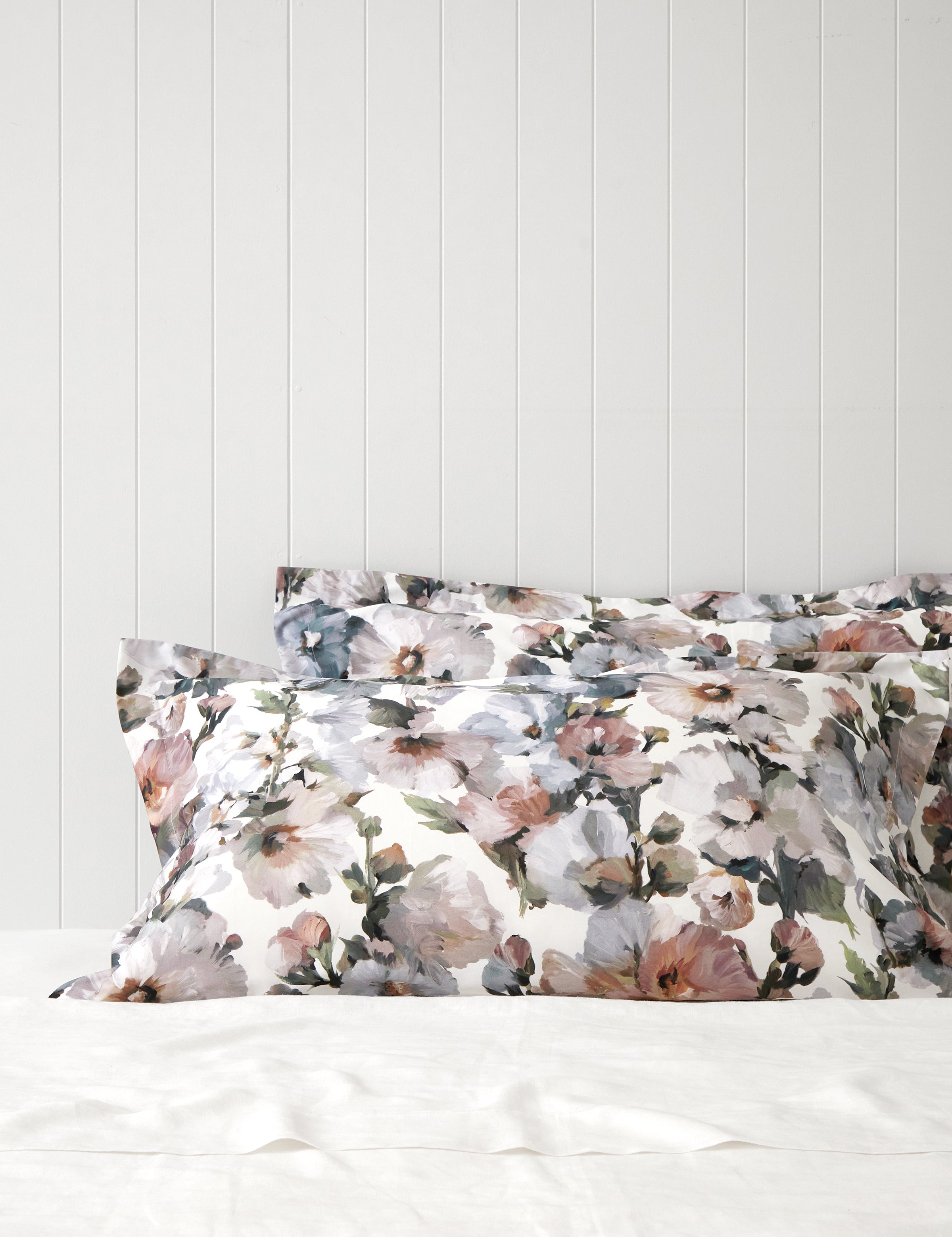 Darling Buds Lodge Pillowcase Set | Floral-1