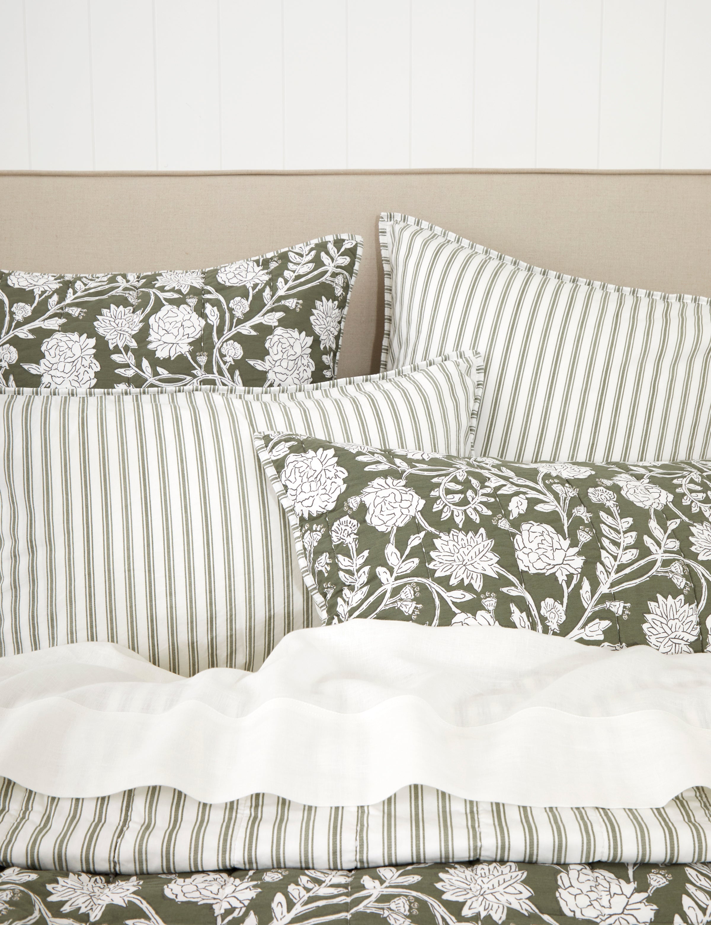 Elora Quilt | Green Floral-2