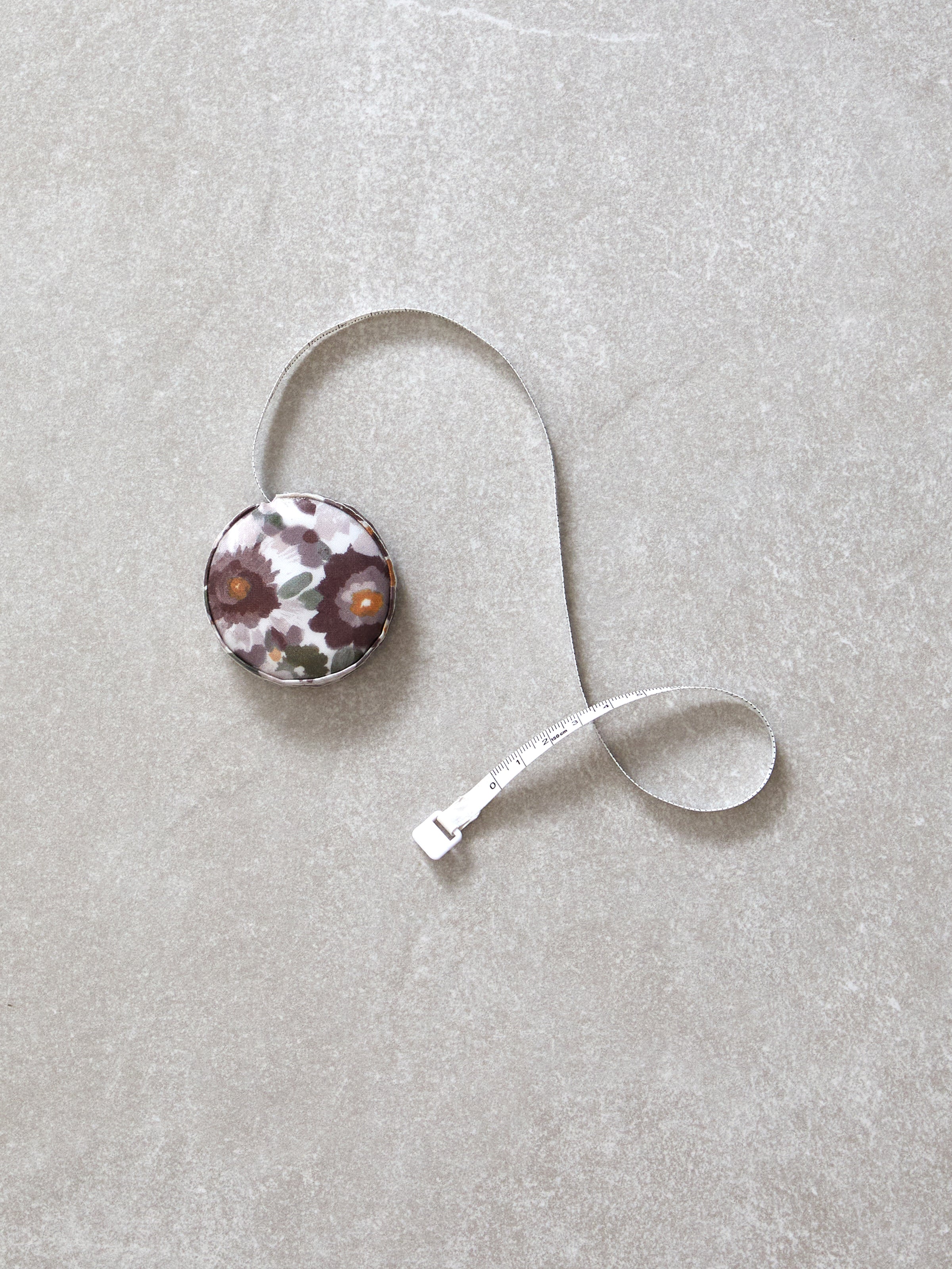 Emmie Measuring Tape | Floral-1