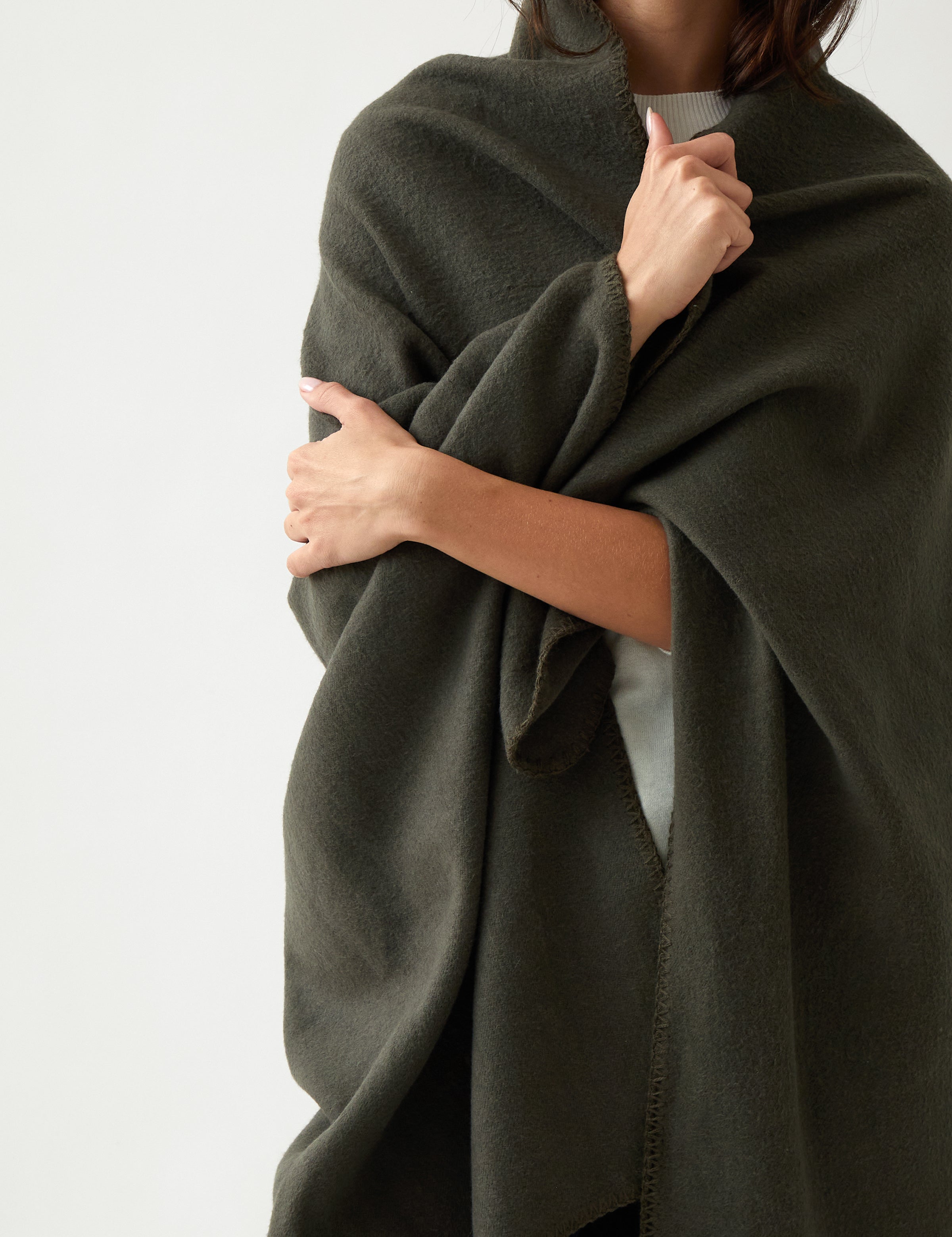 Featherston Cotton Cashmere Throw | Moss-3