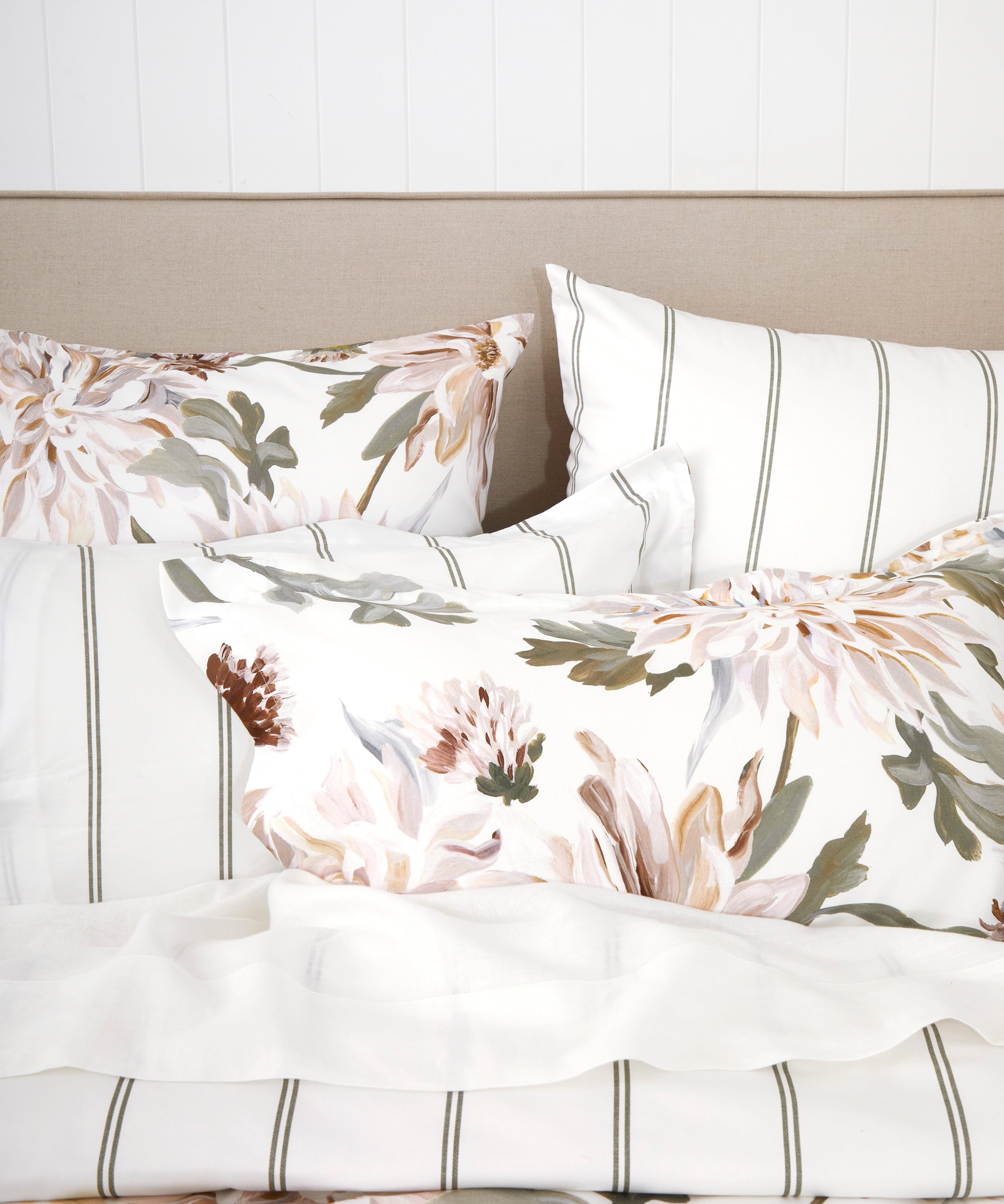 In Bloom Duvet Cover Set | Floral-2