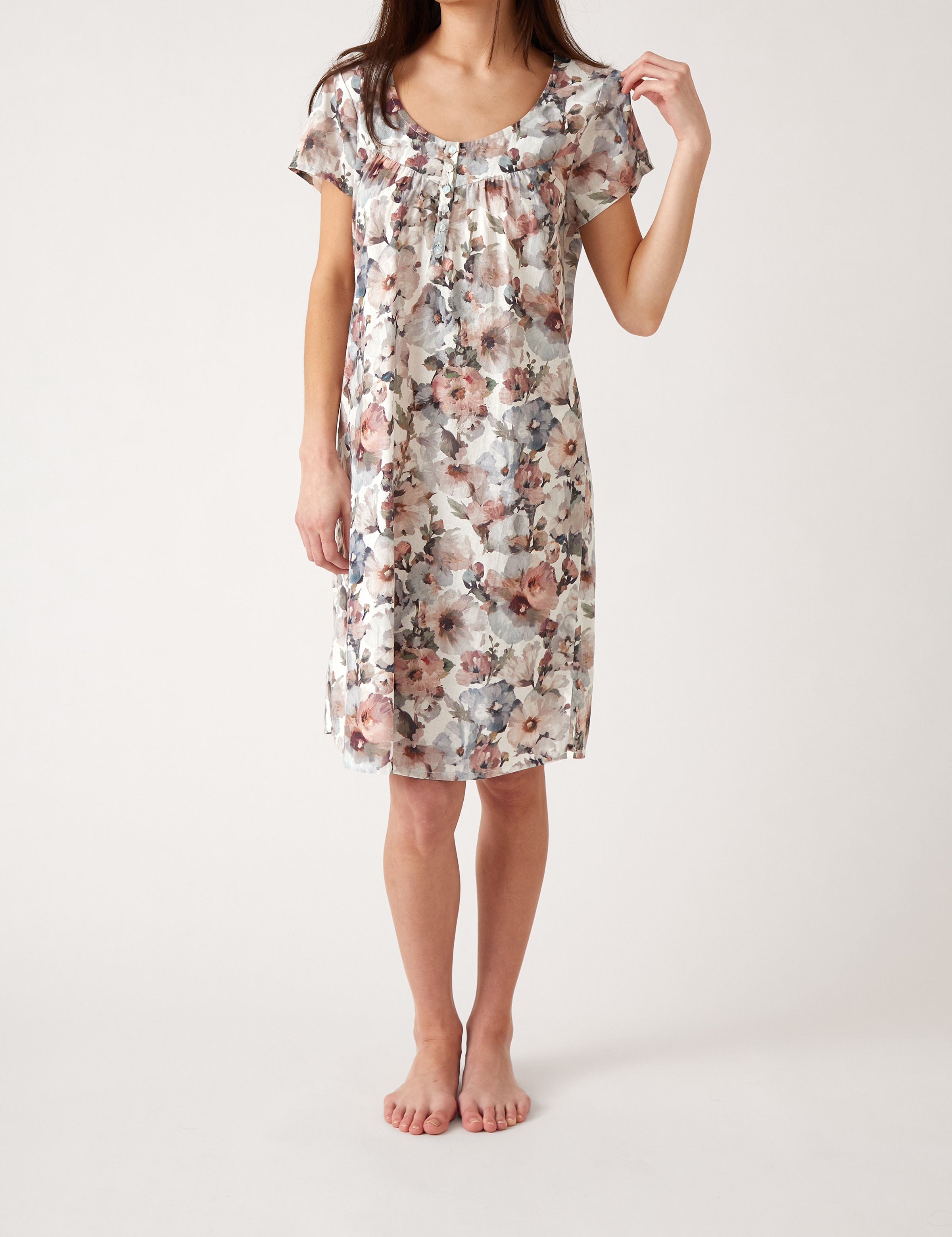 Lilah Short Sleeve Nightie | Floral-1