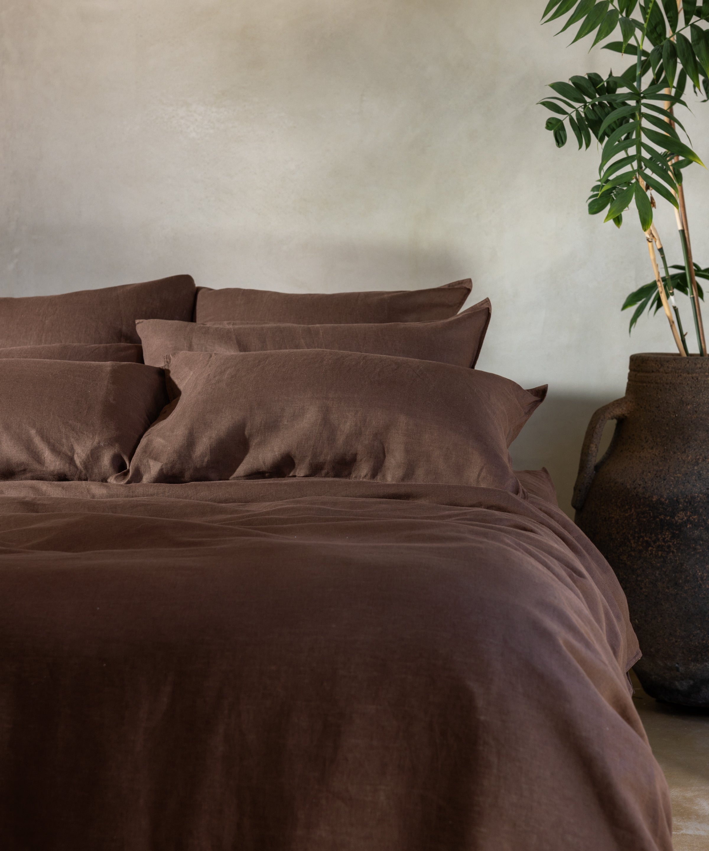 Loft Linen European Pillowcase in Cocoa | Cocoa-2
