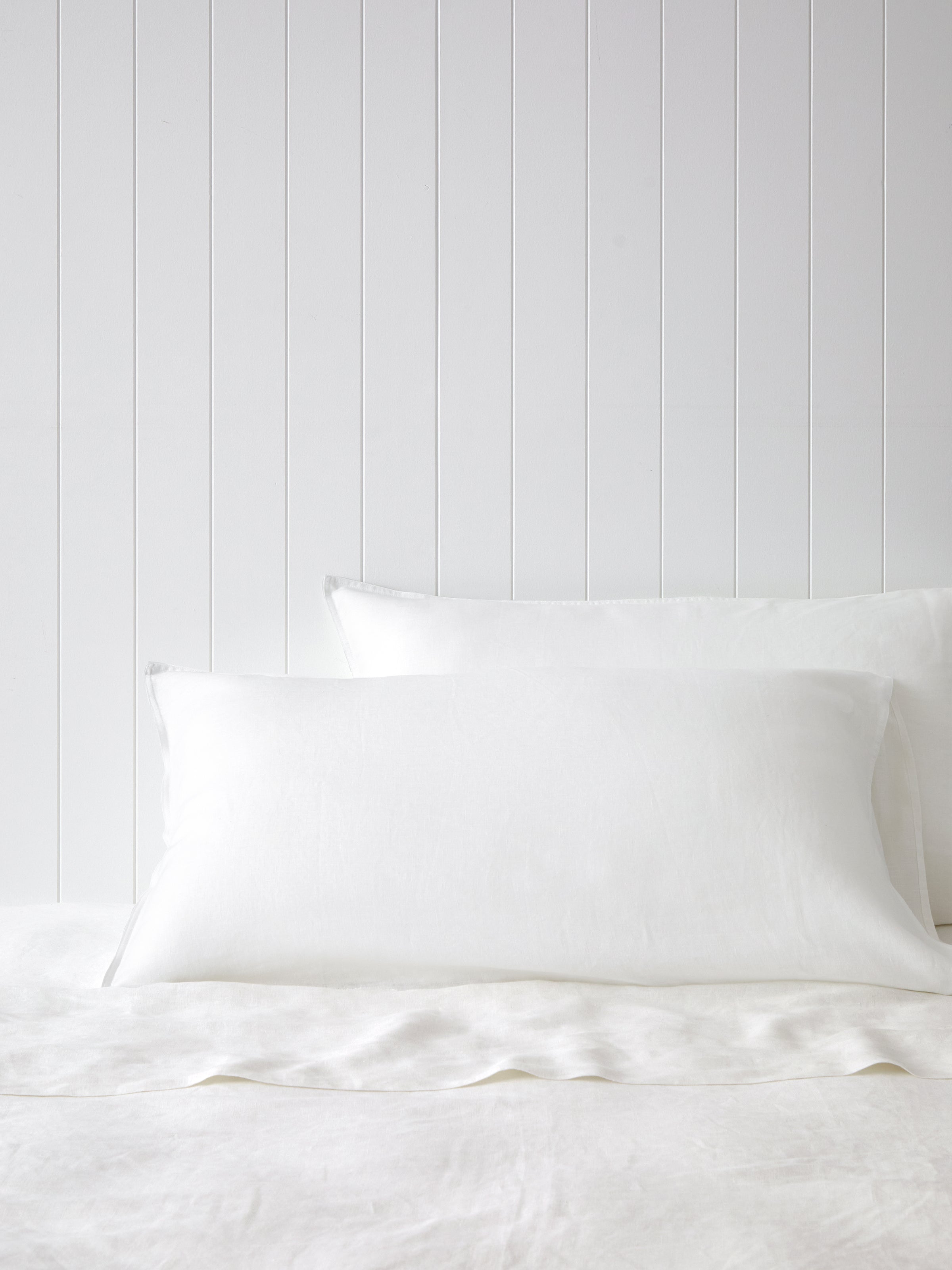 Loft Linen Lodge Pillowcase Set in White | White-1