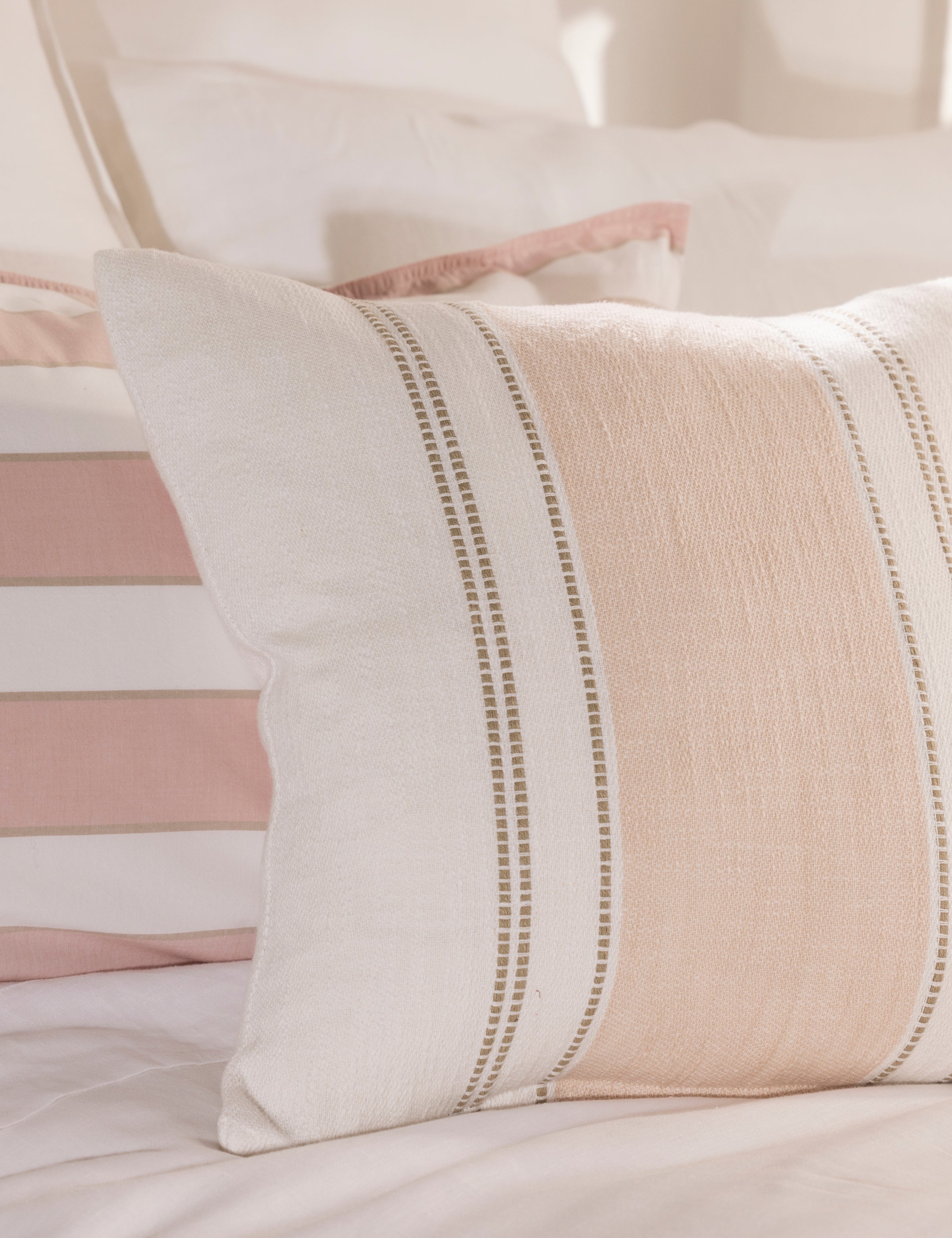 Loom Square Cushion Cover | Pink-2