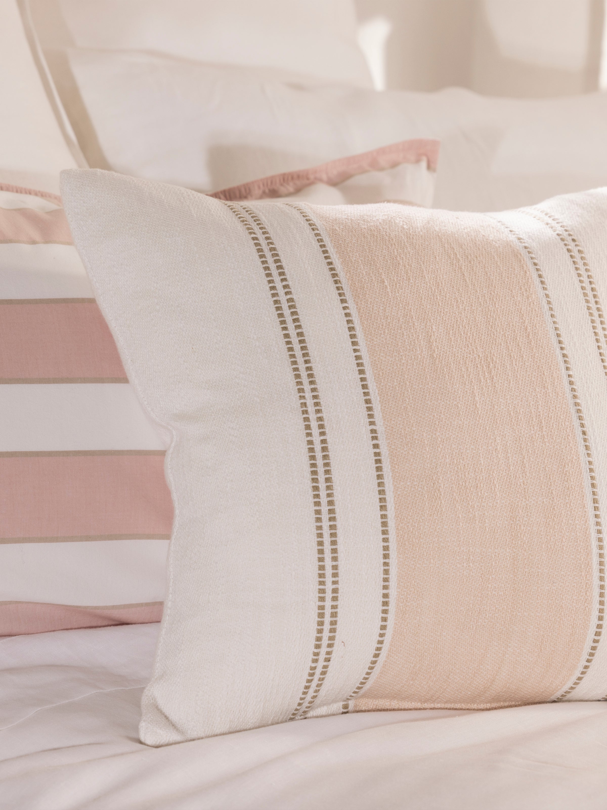Loom Square Cushion Cover | Pink-2