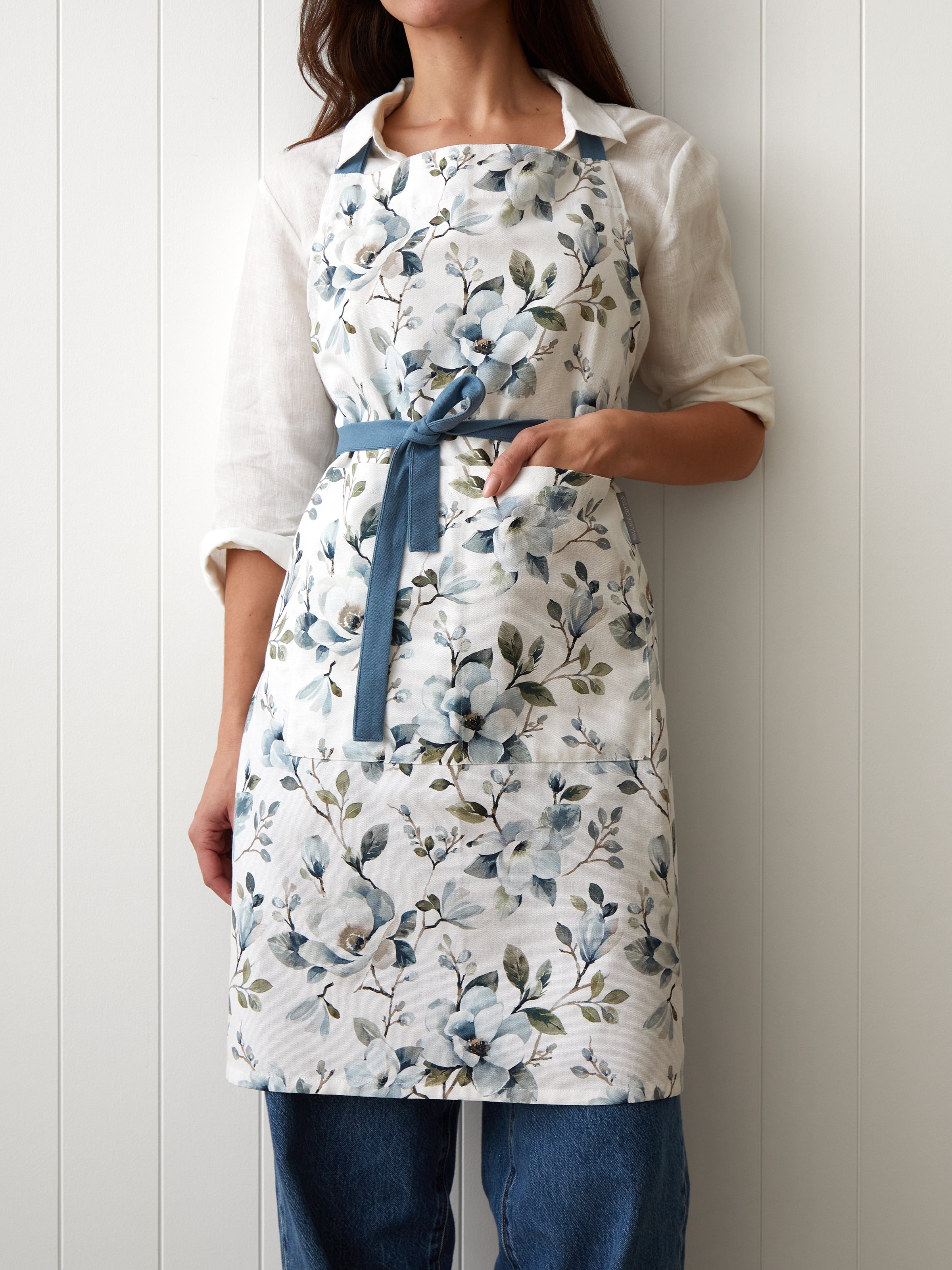 Magalie Everyday Apron | Blue Floral-1