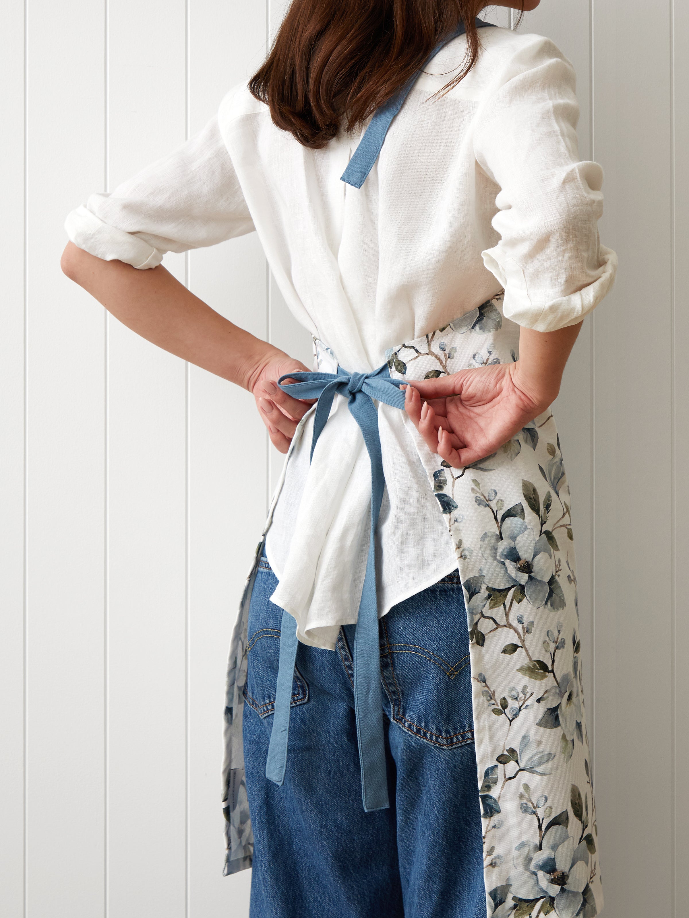 Magalie Everyday Apron | Blue Floral-4