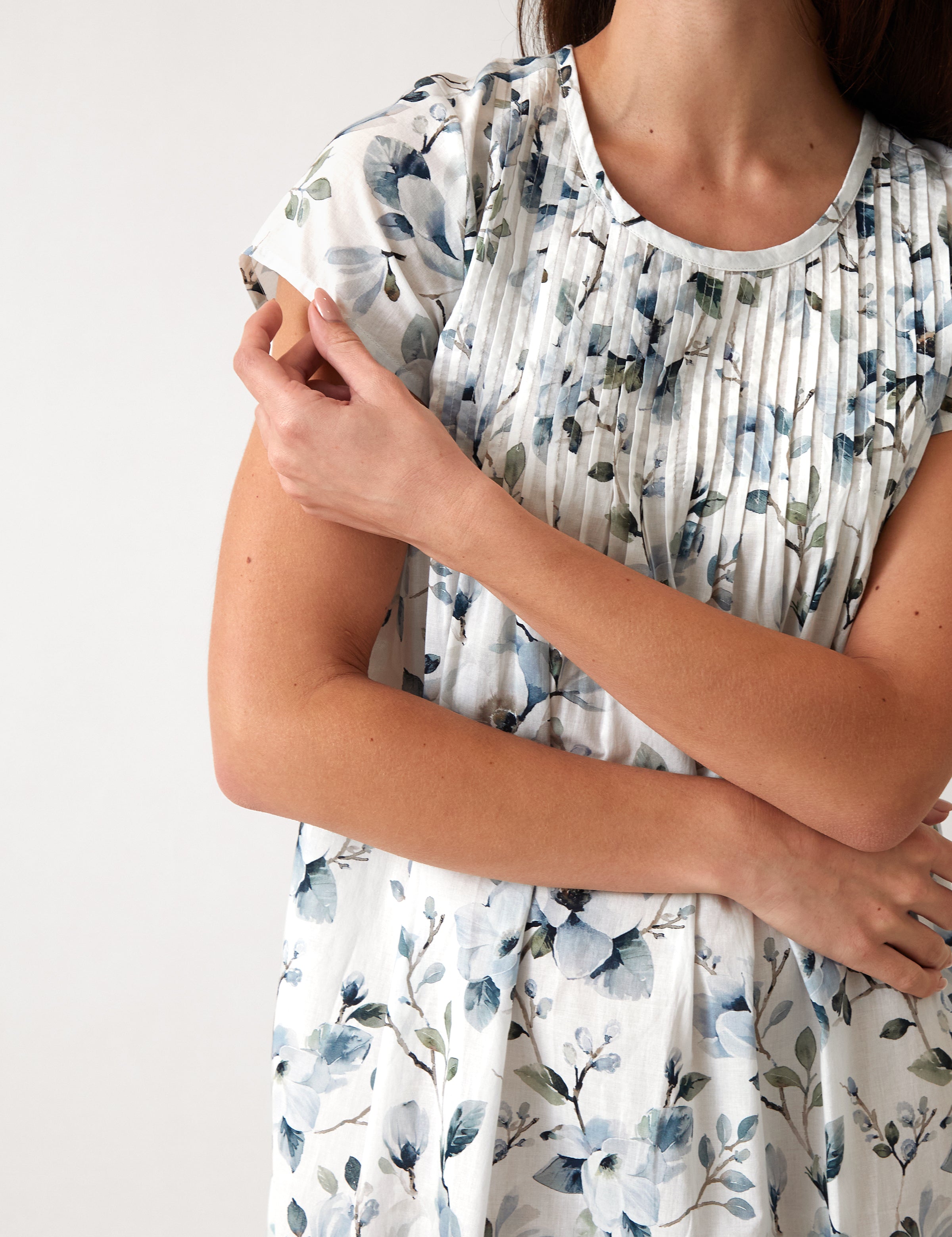 Magalie Pintuck Nightie | Blue Floral-2