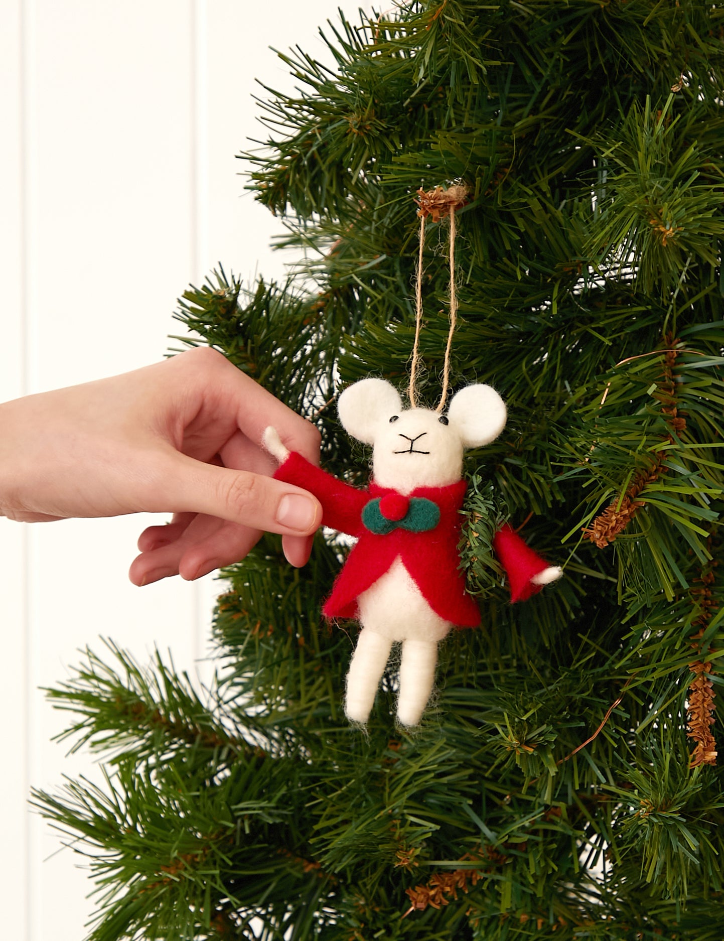 Master Mouse Wool Decoration | Red-2