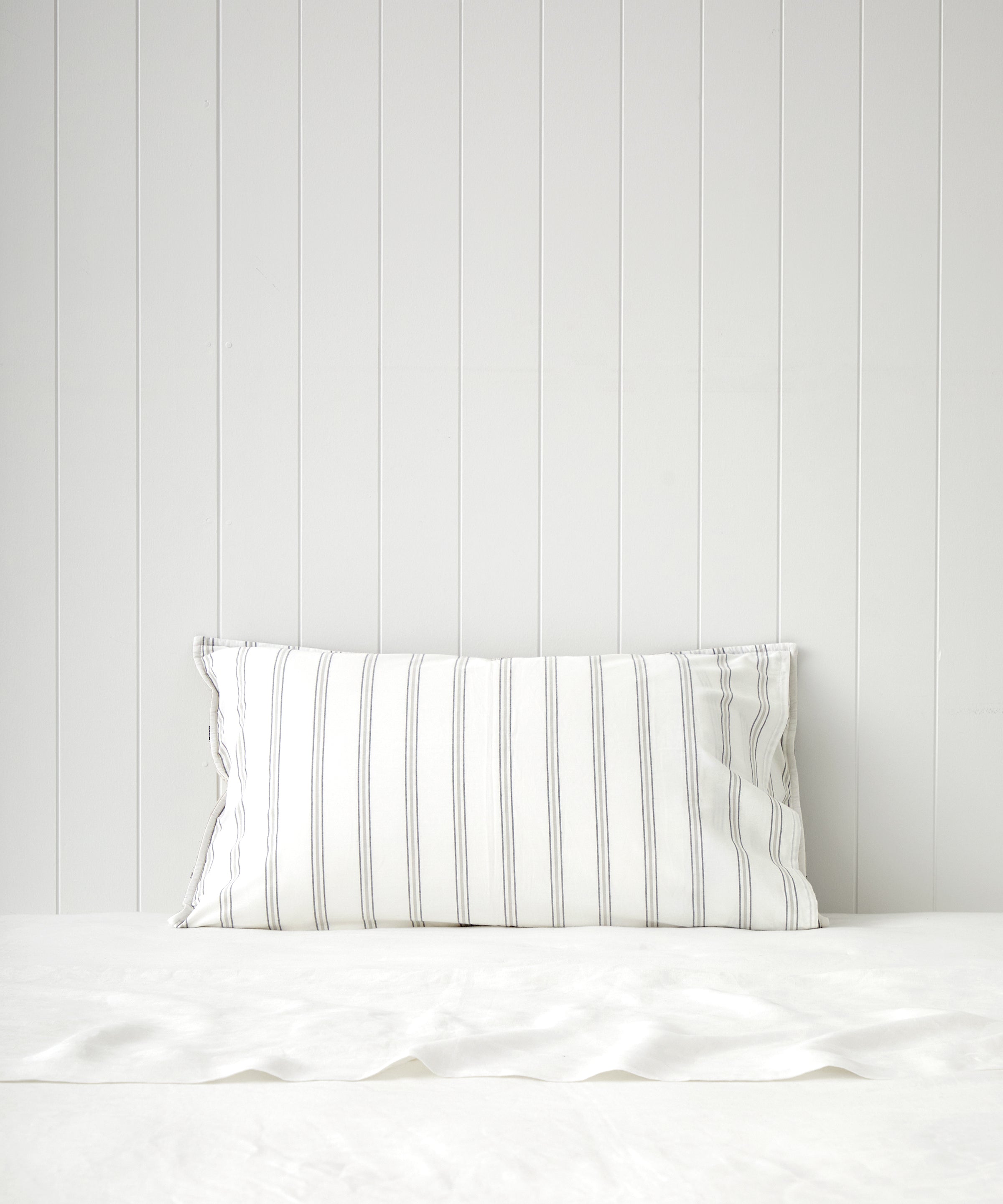 Meant to Bee Standard Pillowcase | Natural-3
