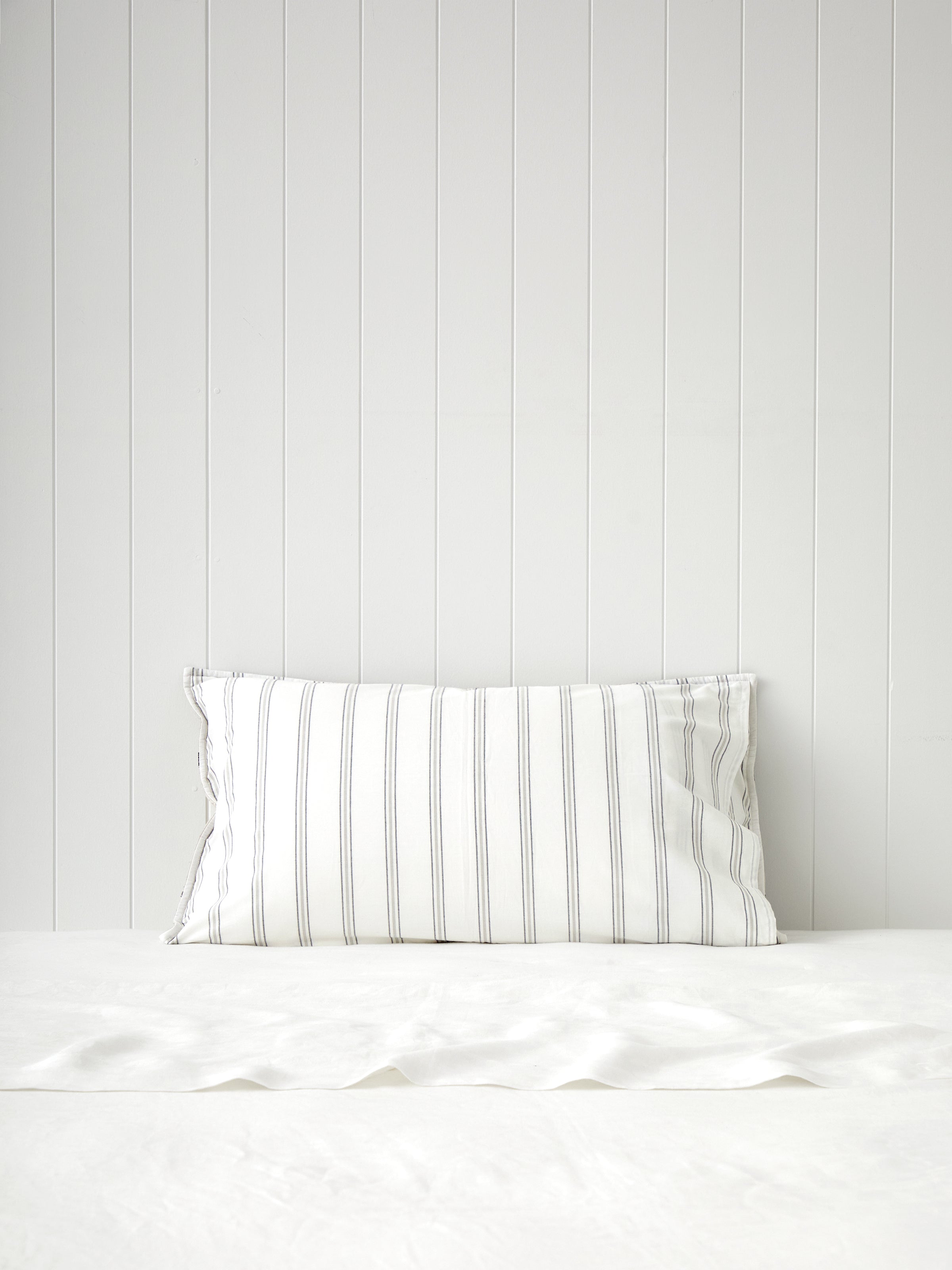 Meant to Bee Standard Pillowcase | Natural-3