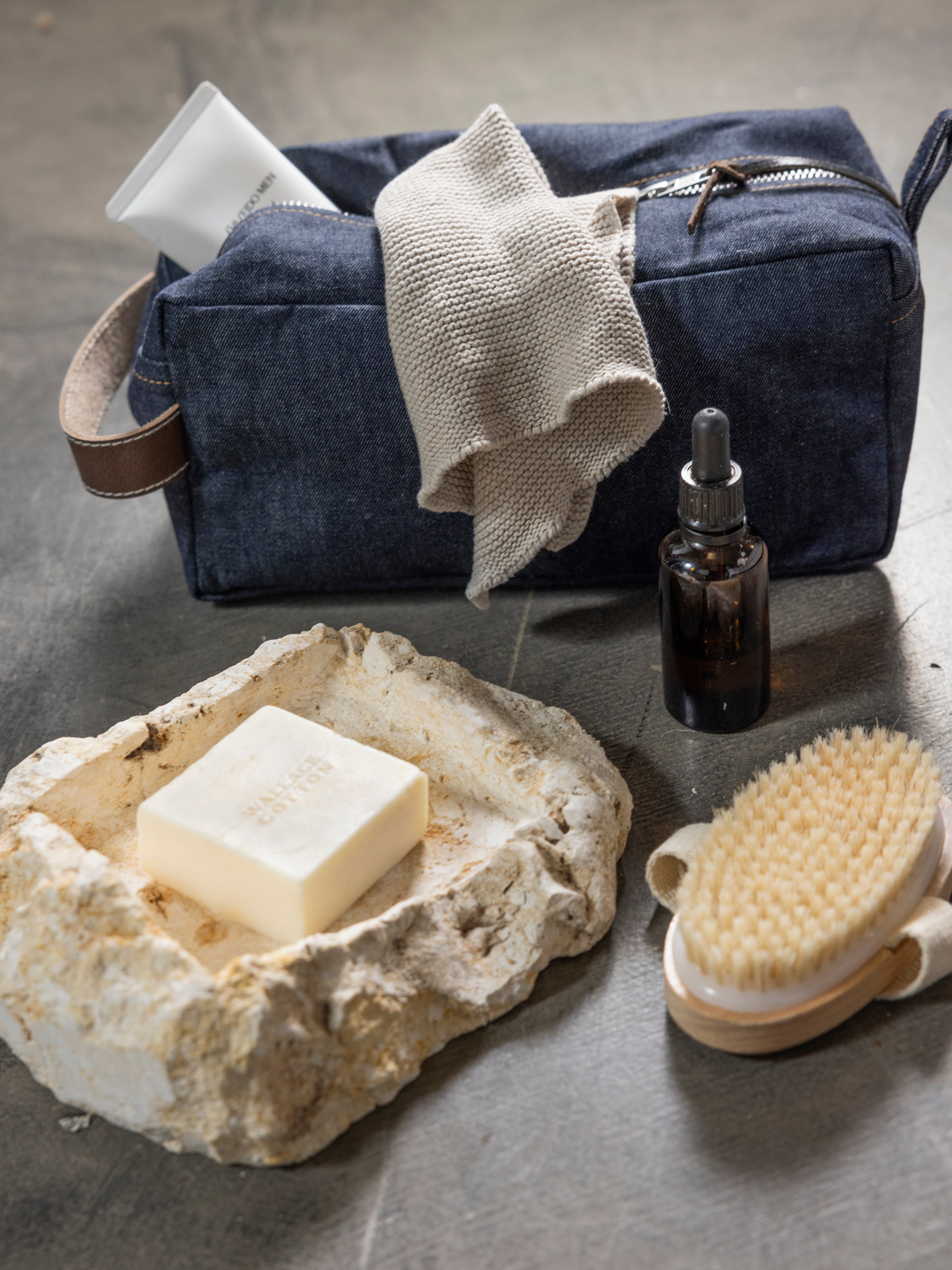 Miles Bath Bag | Denim-2