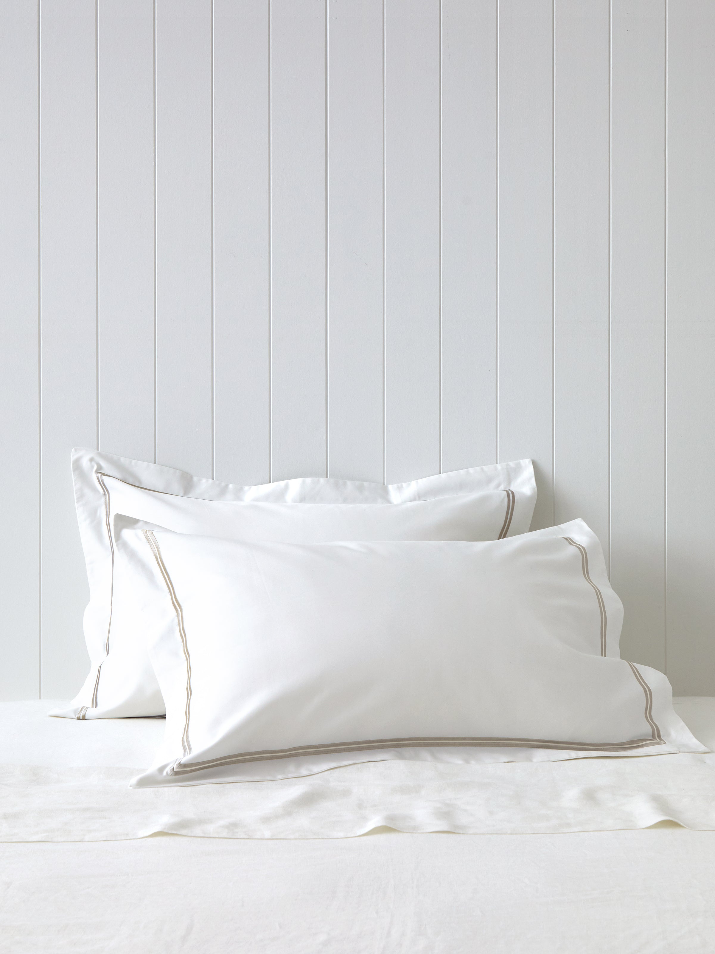 Monarch Accent Oxford Pillowcase Set | Stone White-1