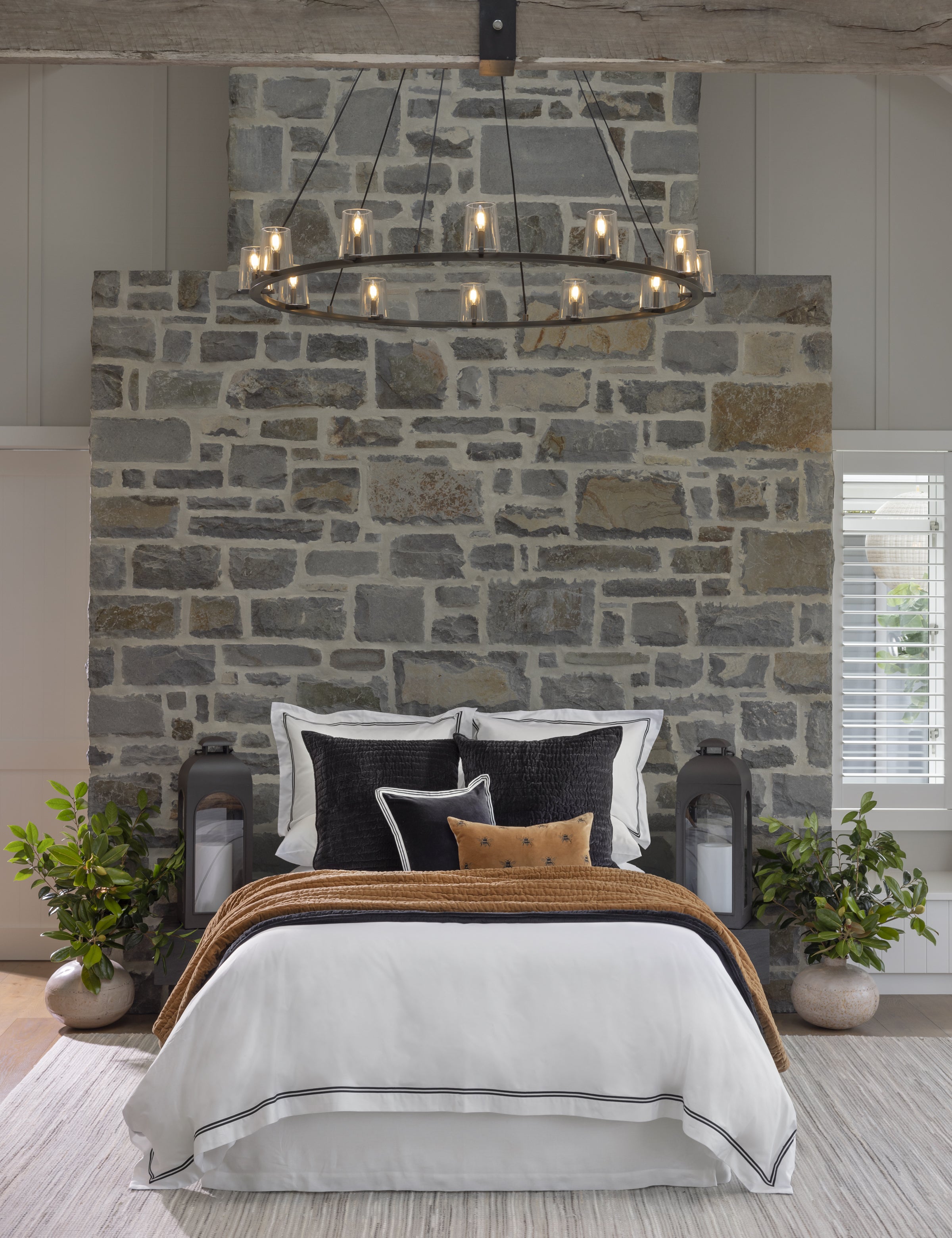 Monarch Long Duvet Cover Set | Black White-3