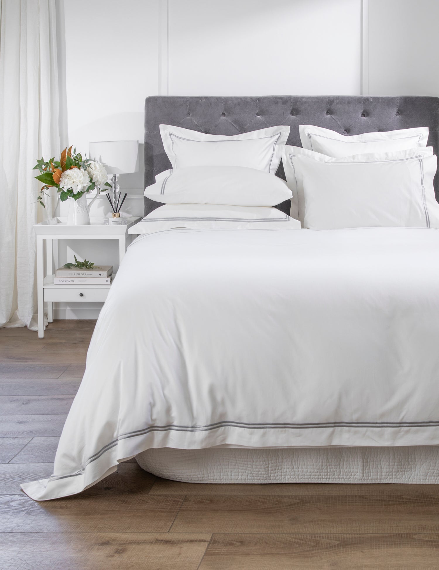 Monarch Long Duvet Cover Set | Grey White-1