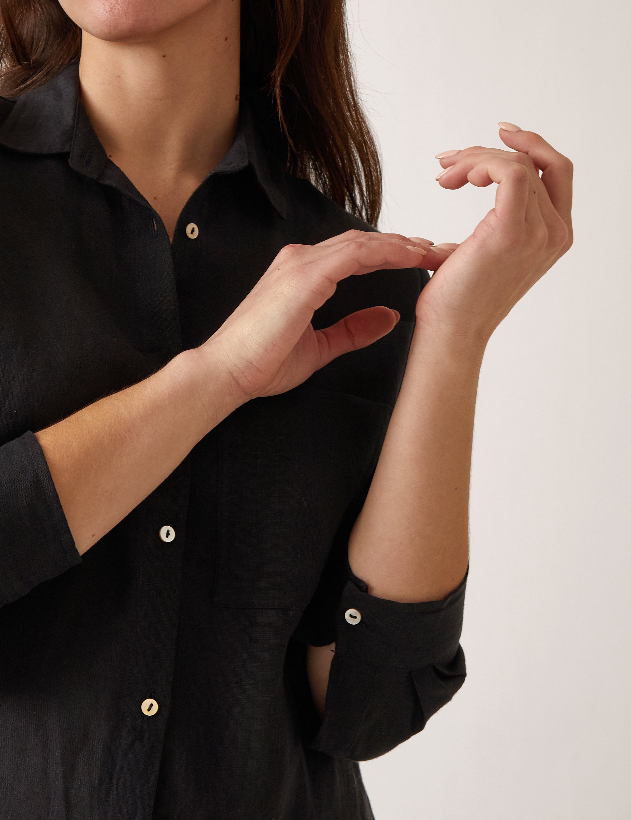 Mykonos Linen Long Sleeve Shirt | Black-2