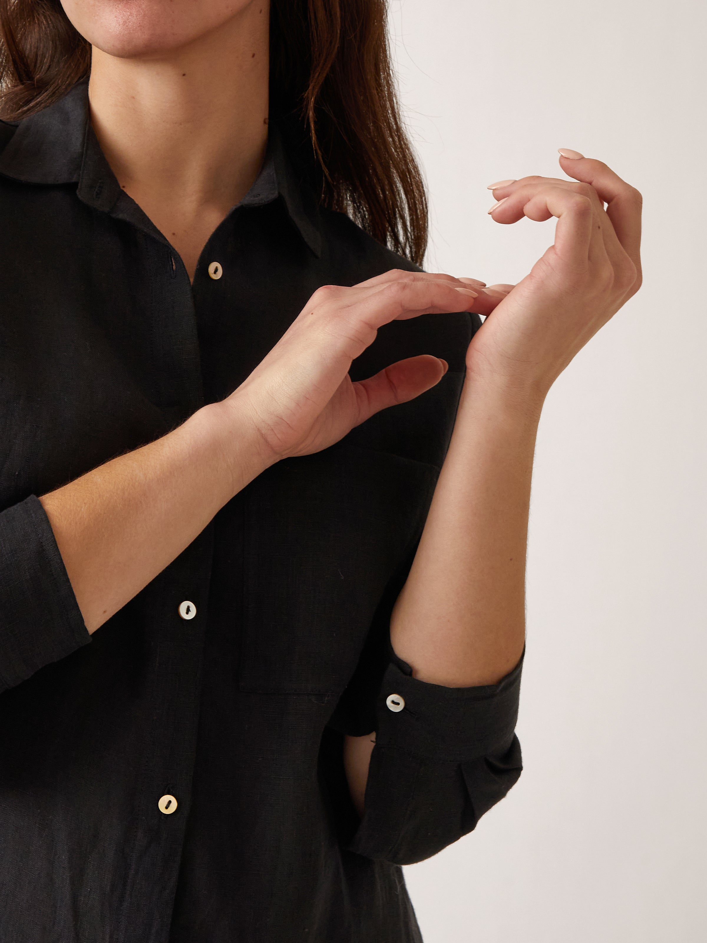 Mykonos Linen Long Sleeve Shirt | Black-2