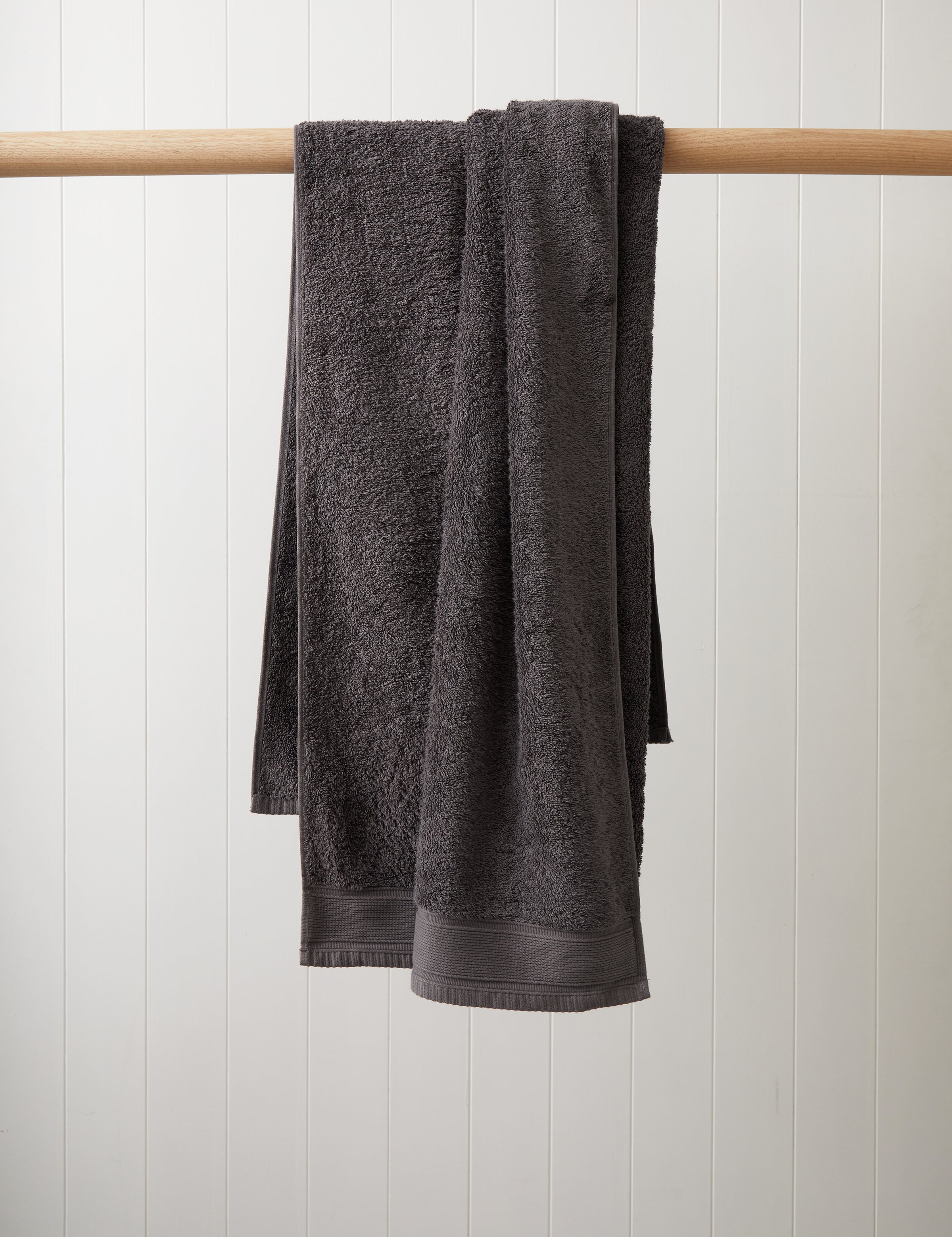 Oasis Bath Towel | Charcoal-1
