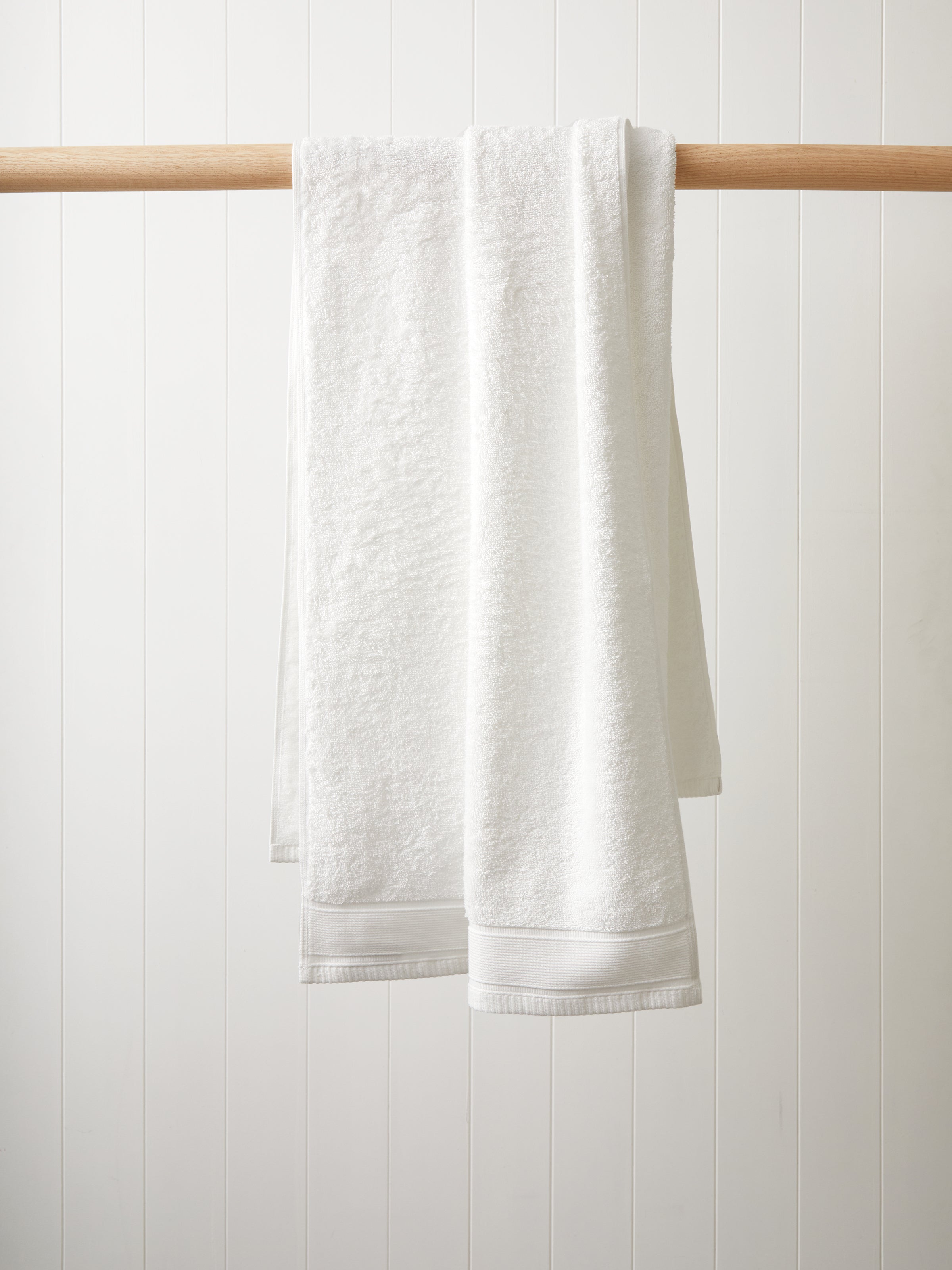 Oasis Bath Towel | White-1