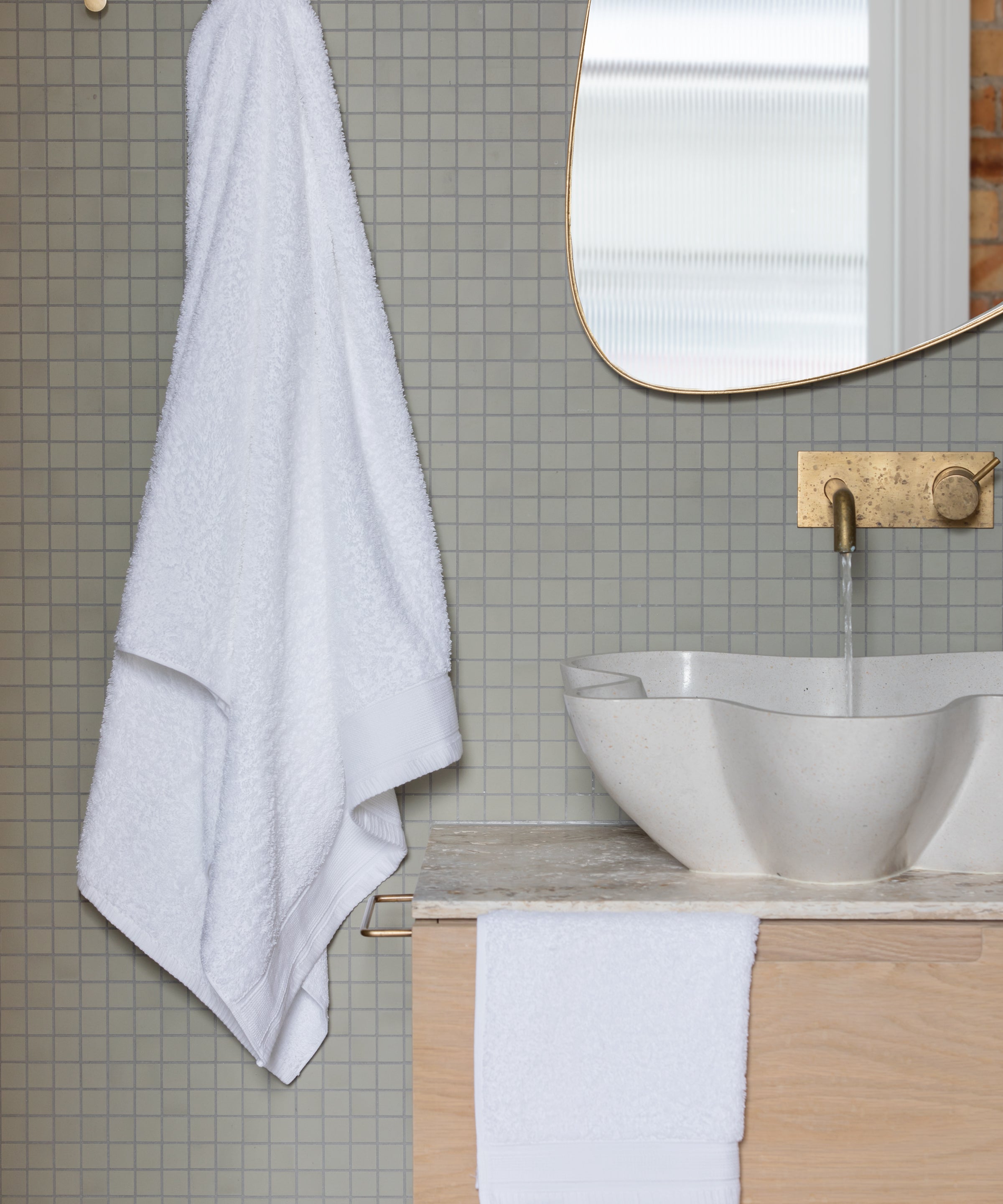 Oasis Bath Towel | White-4