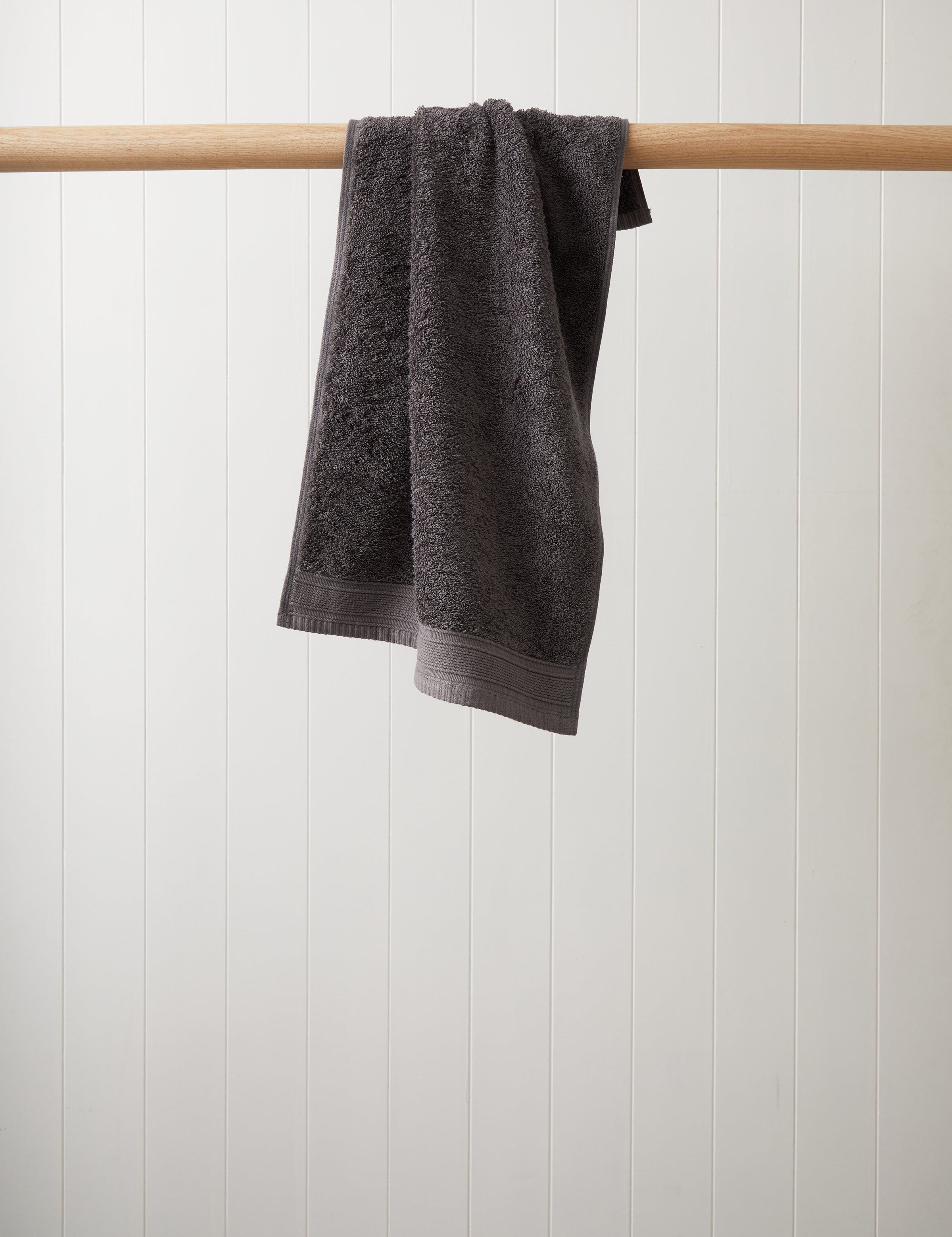 Oasis Hand Towel | Charcoal-1