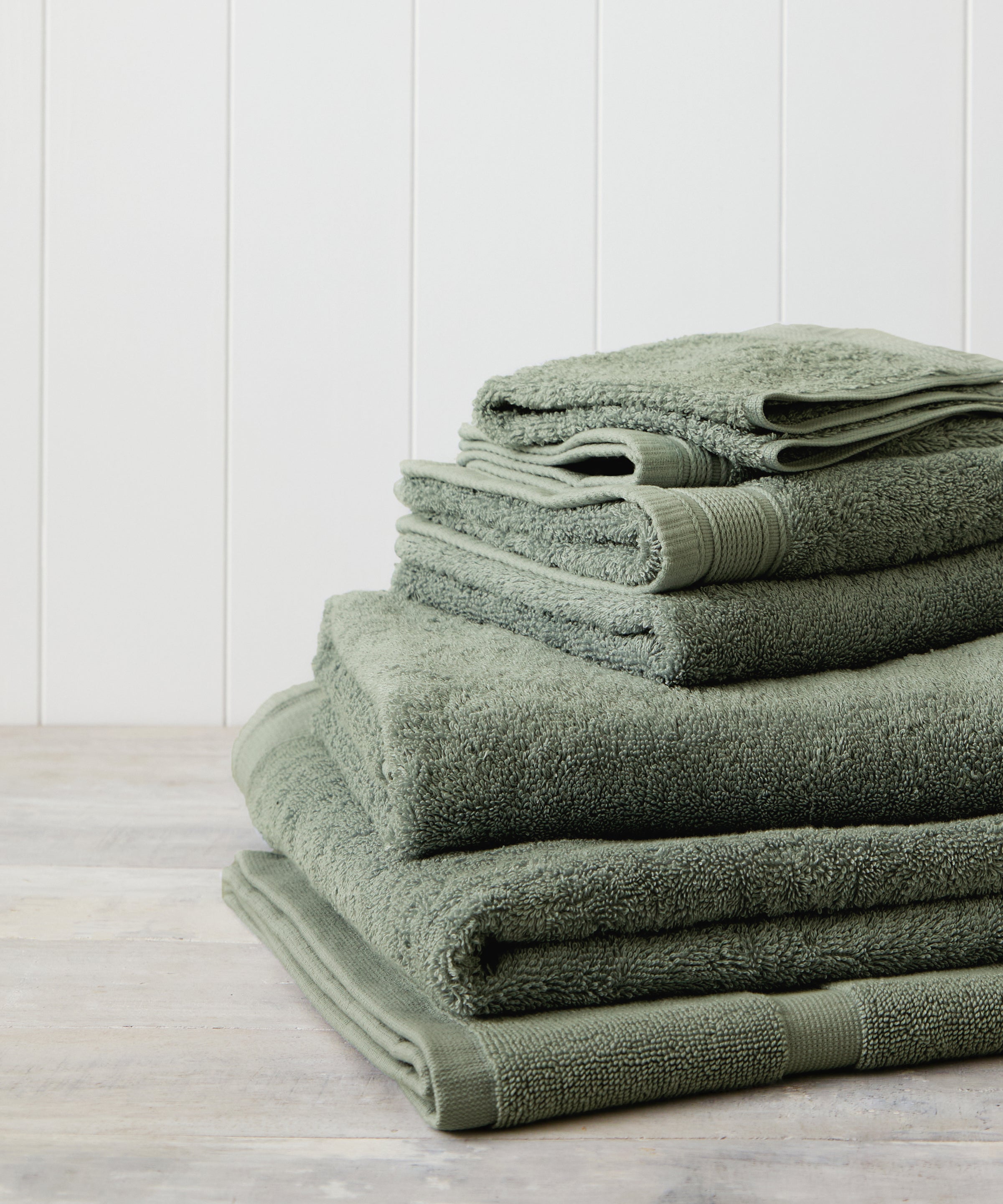 Oasis Hand Towel | Fern-2