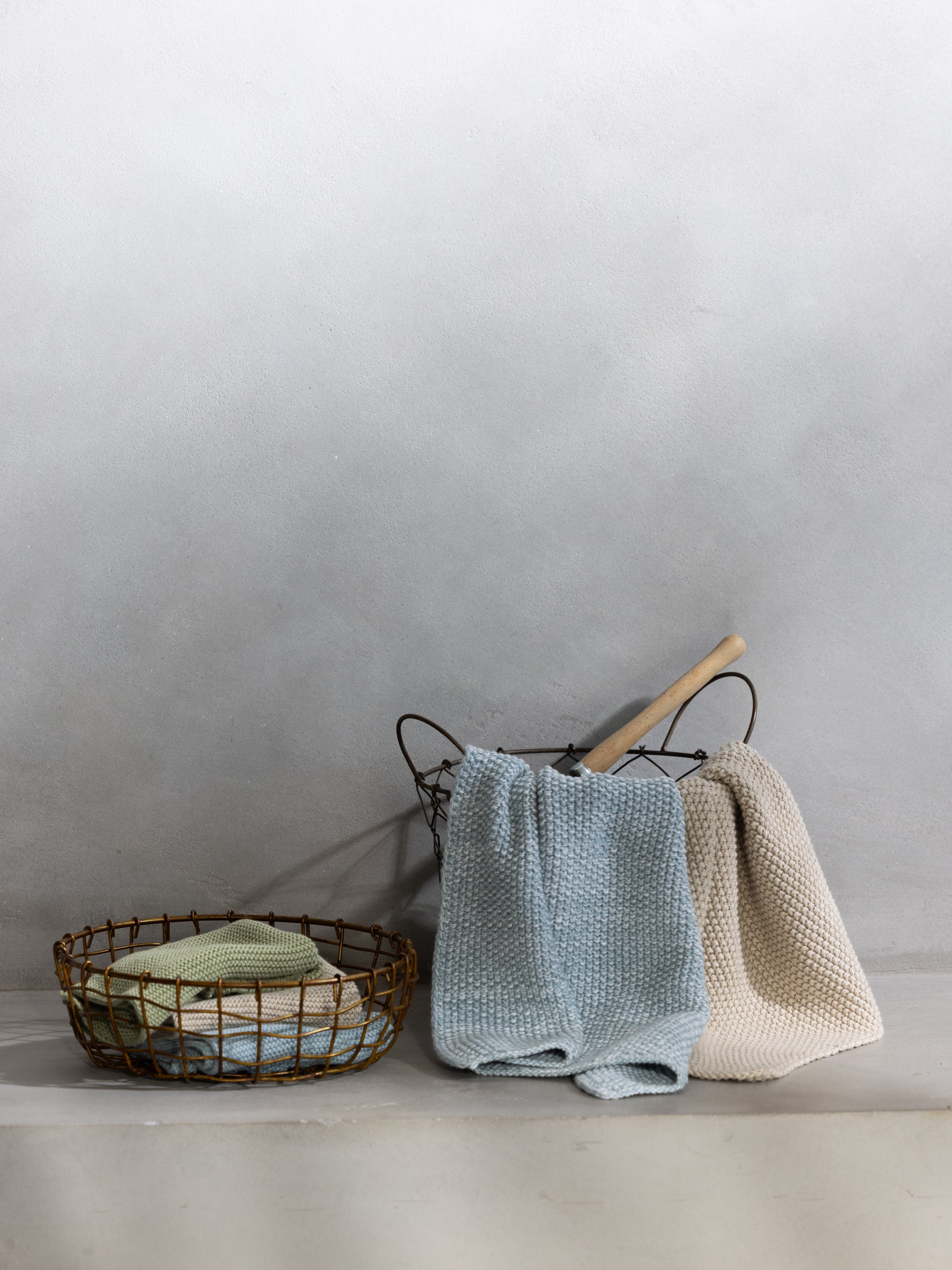 Omaha Hand Towel | Sea Blue-2