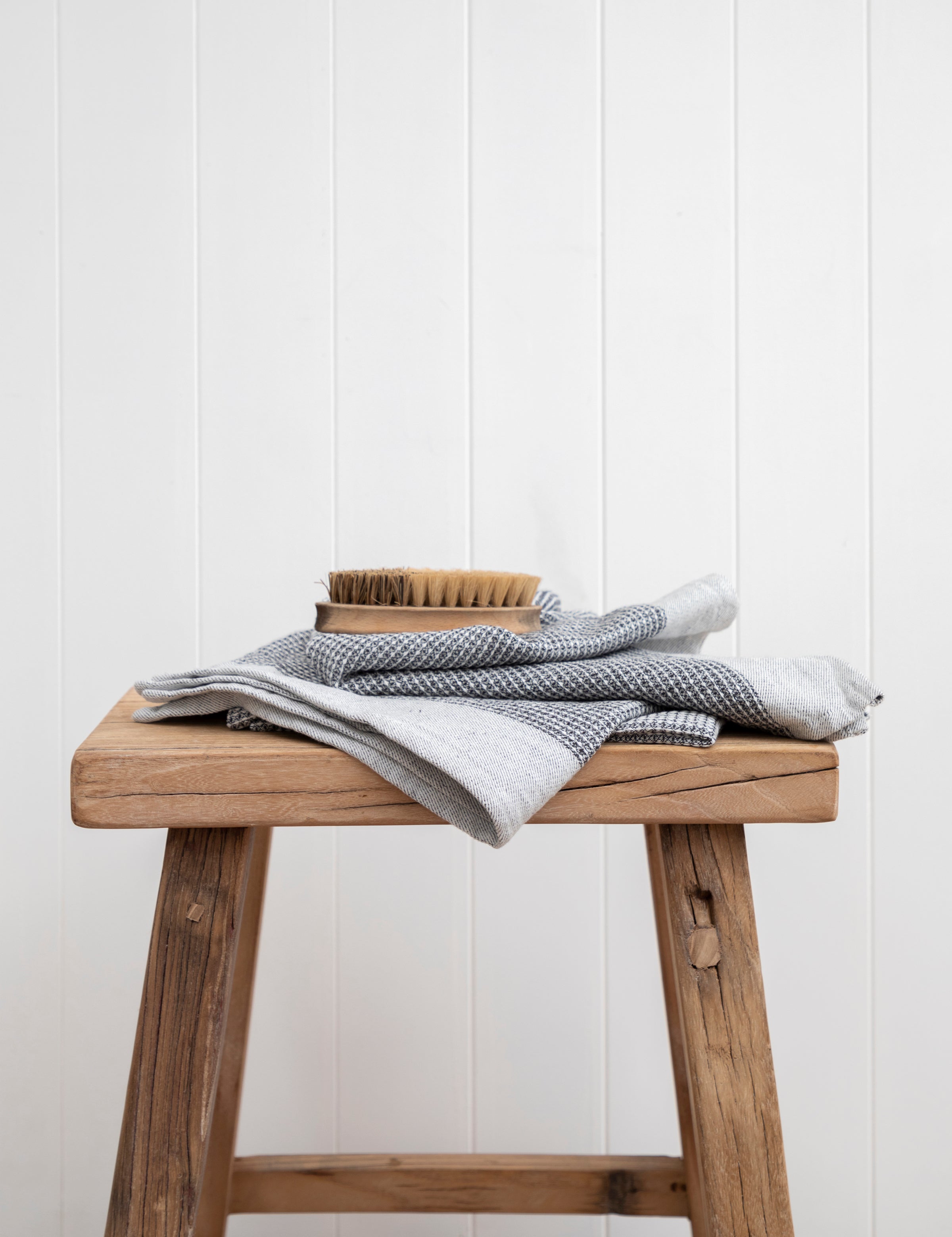 Organic Cotton Waffle Tea Towel Set of 2 | Black White-4