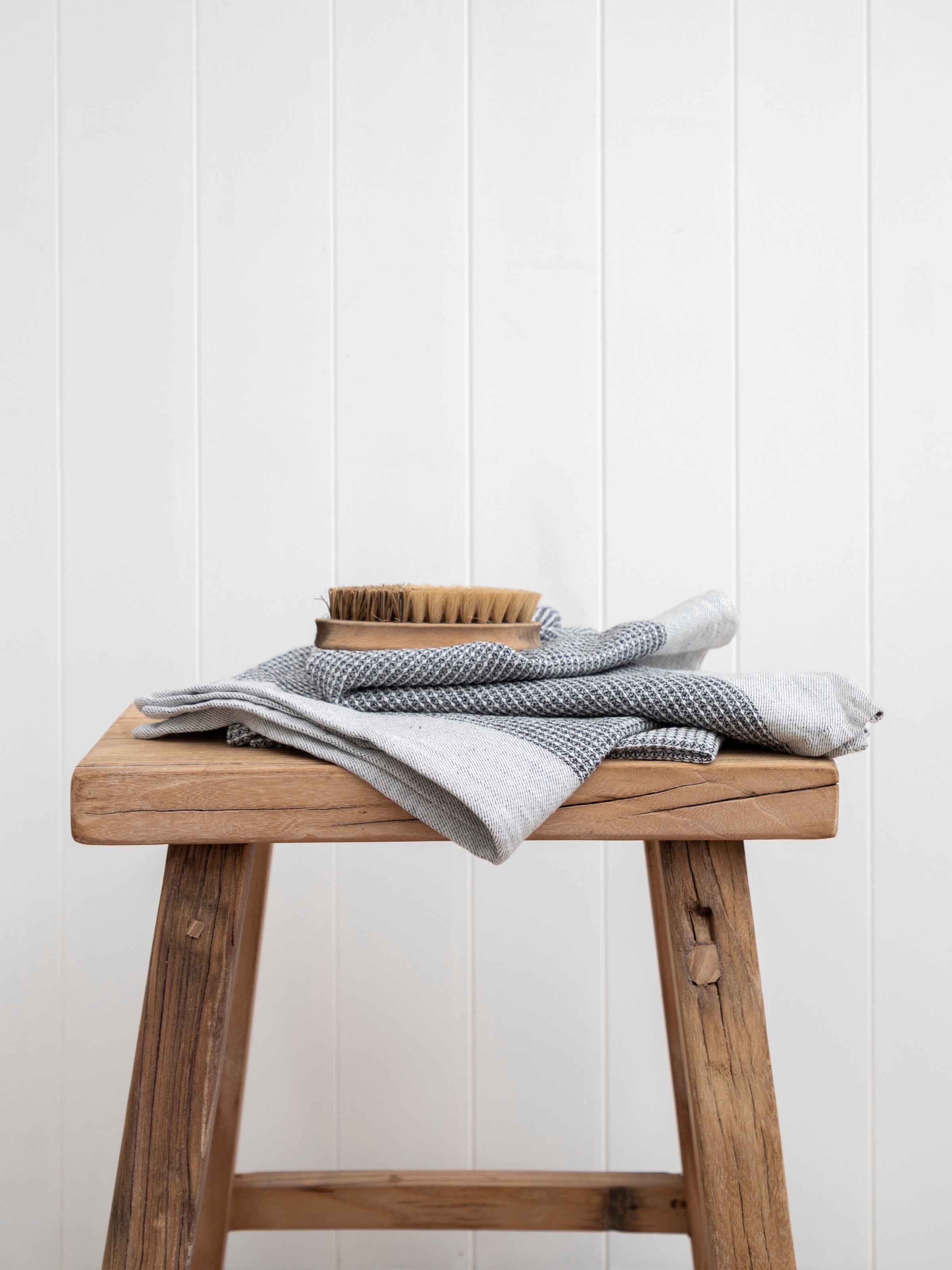 Organic Cotton Waffle Tea Towel Set of 2 | Black White-4