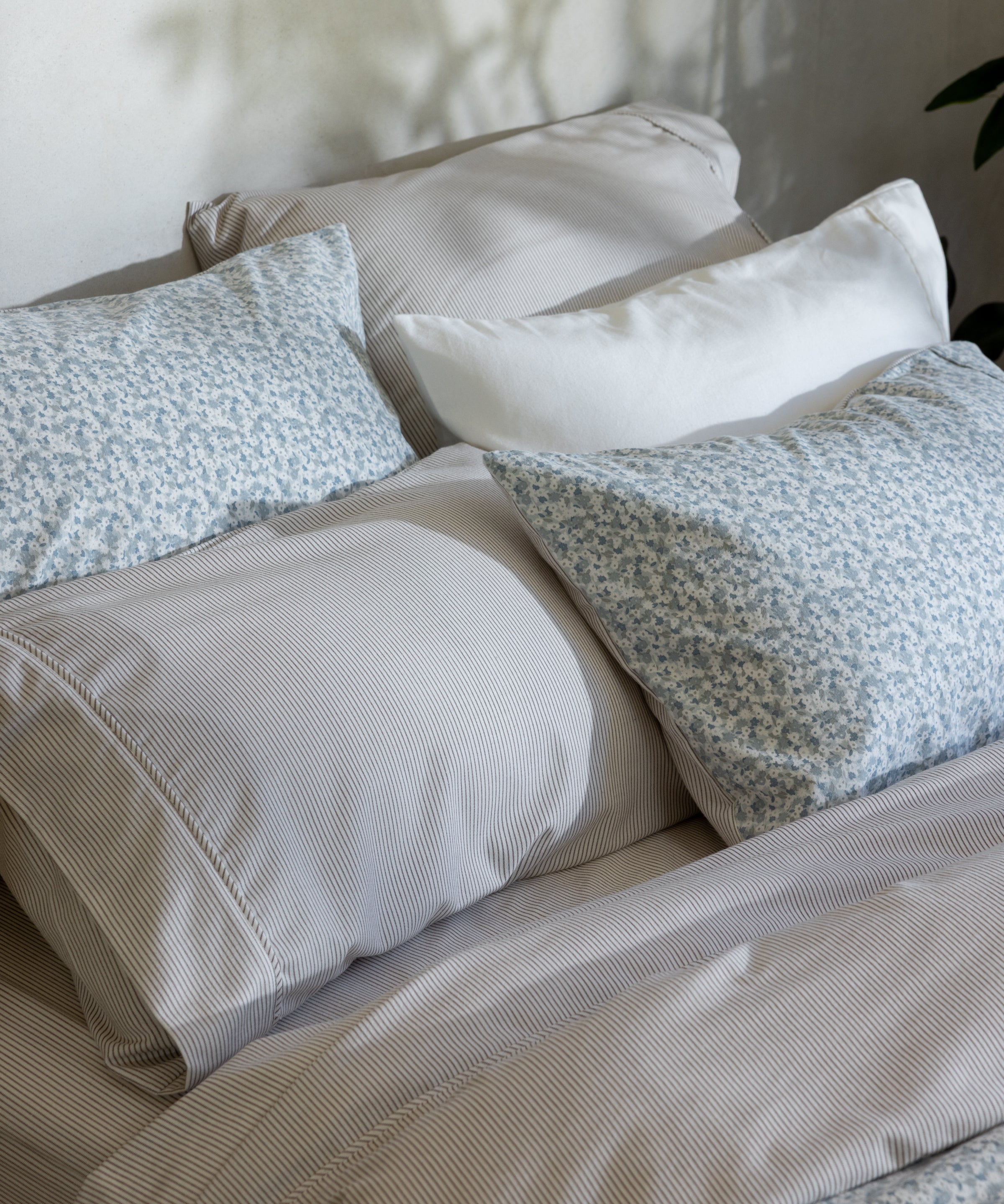Pinnacle Flannel Sheet Set | Floral-2