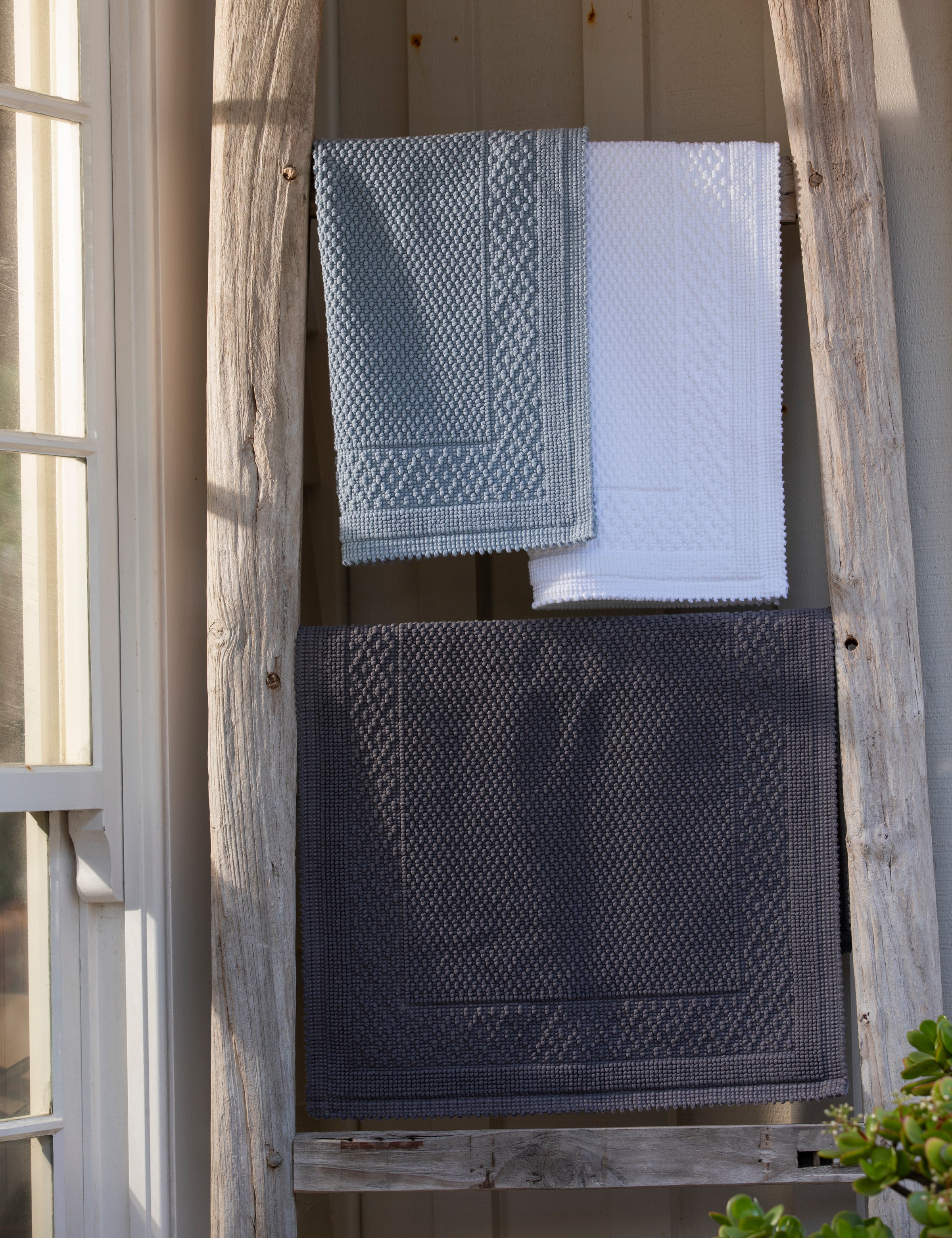 Porto Bath Mat | White-2