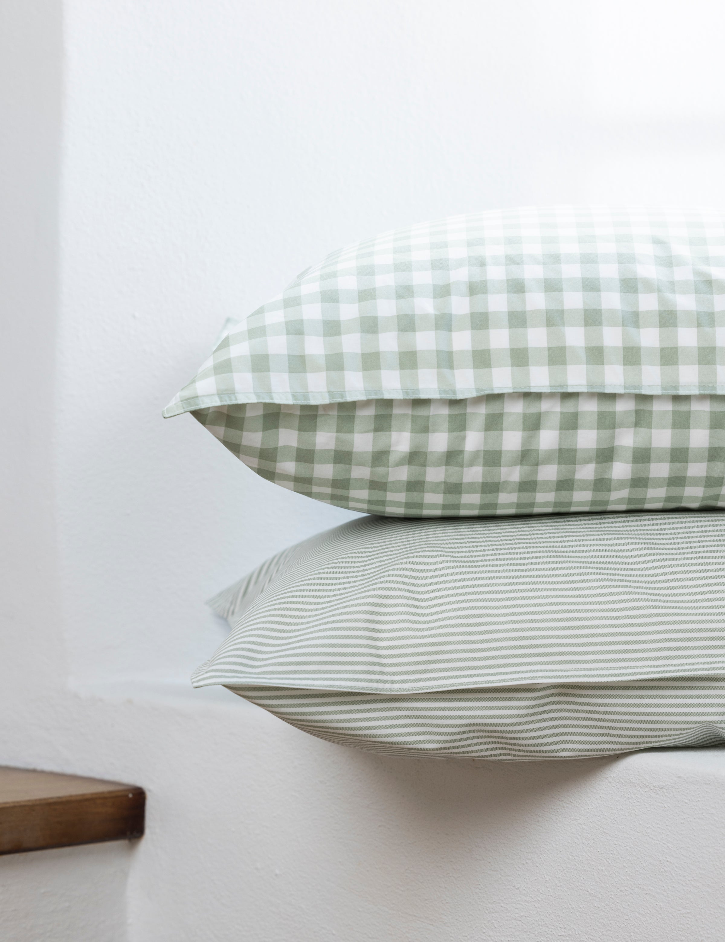 Purity Organic Cotton Gingham Lodge Pillowcase Set | Green-2