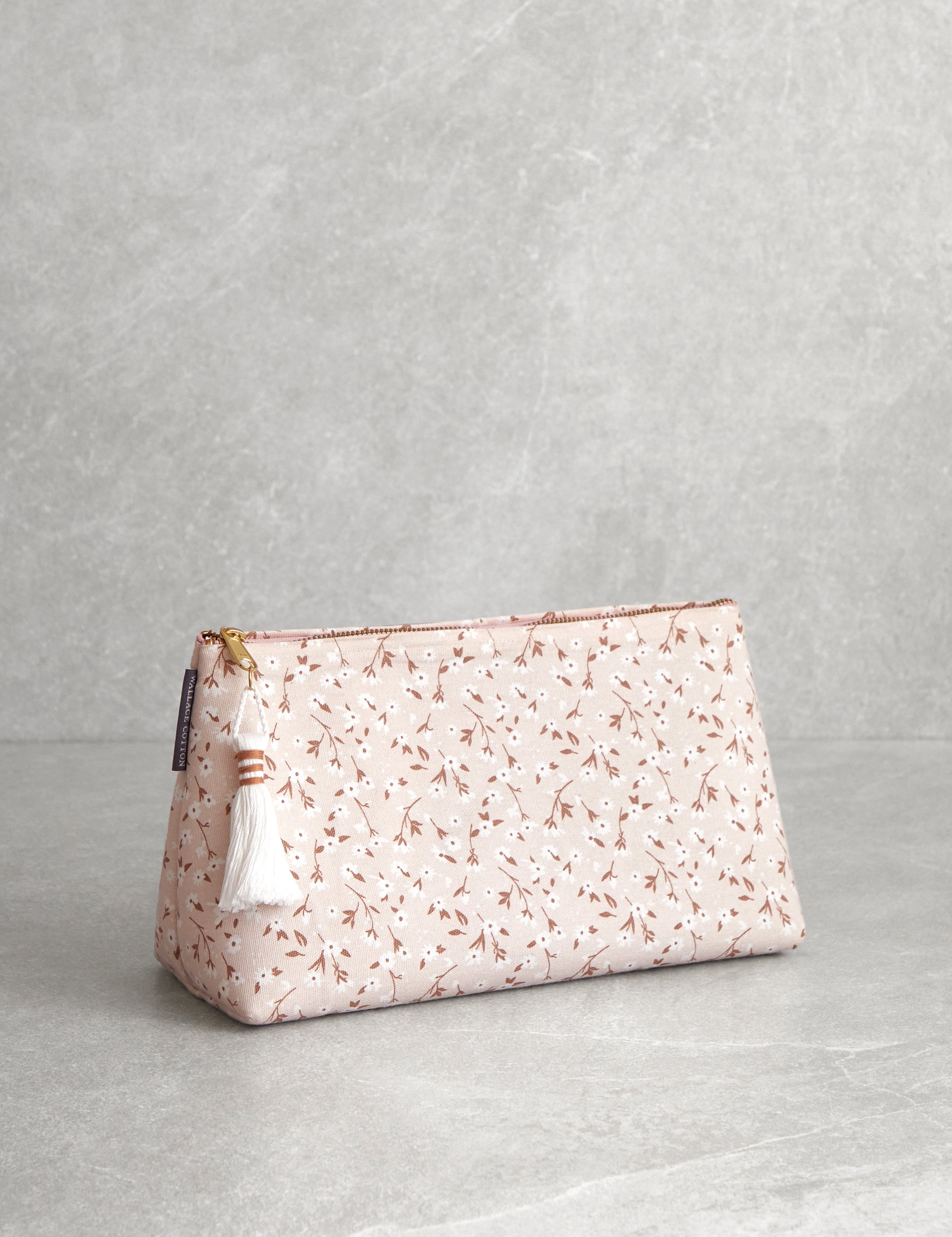 Rubie Large Bath Bag | Pink Floral-1